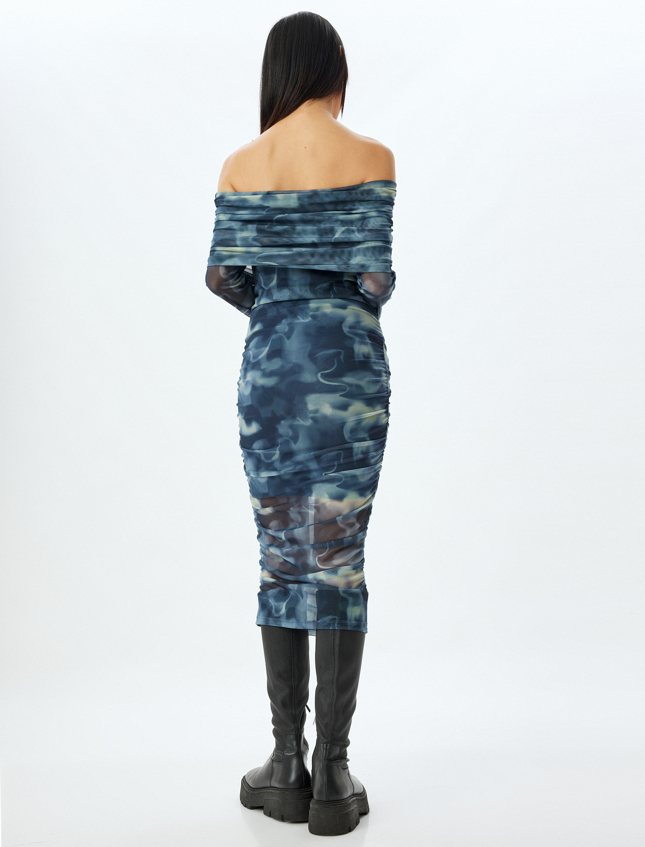   Drapeli Omzu Açık Madonna Yaka Midi Tül Elbise