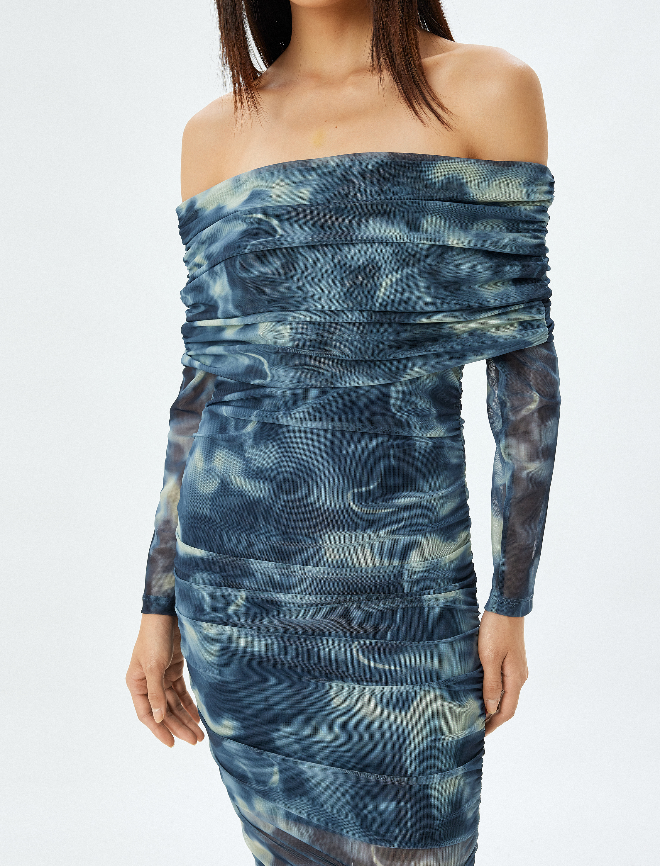   Drapeli Omzu Açık Madonna Yaka Midi Tül Elbise