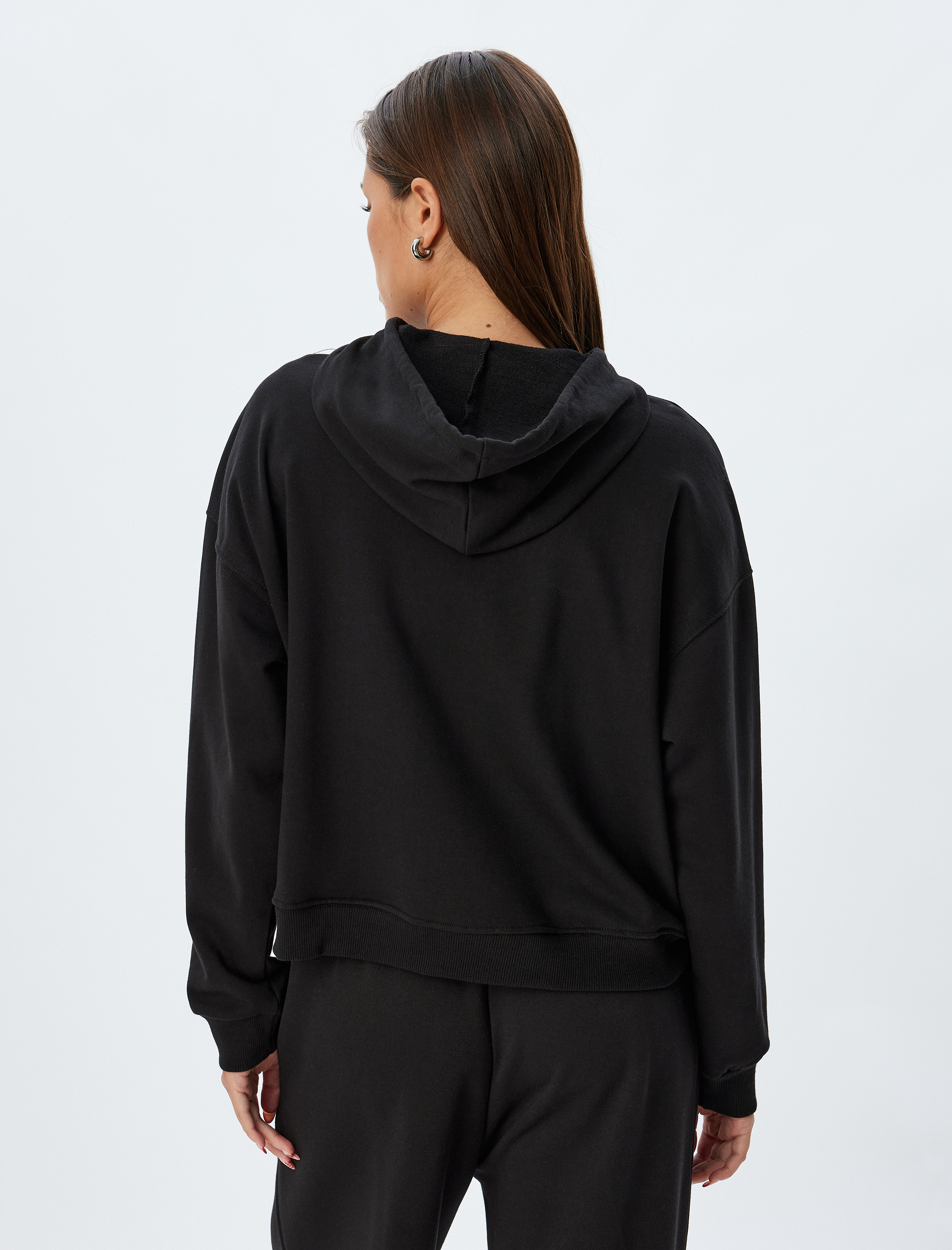   Uzun Kollu Üç İplik Pamuklu Basic Kapşonlu Sweatshirt