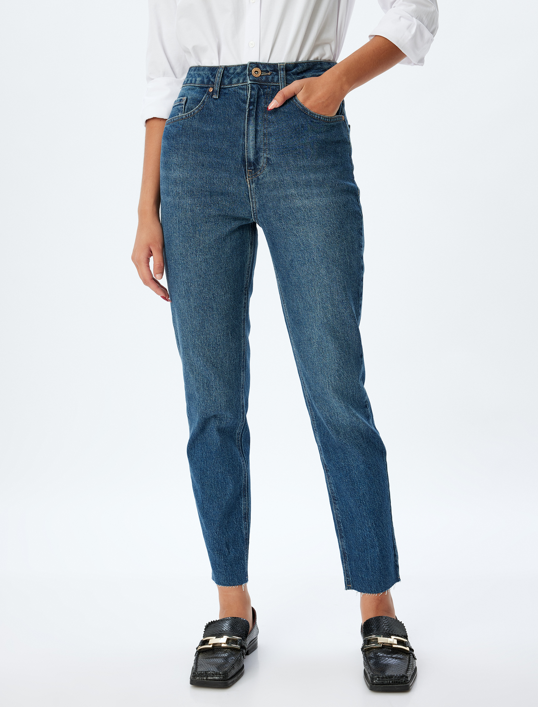   Mom Fit Kot Pantolon Yüksek Bel Dar Kalıp Düğmeli Cepli Pamuklu - Mom Fit Jeans