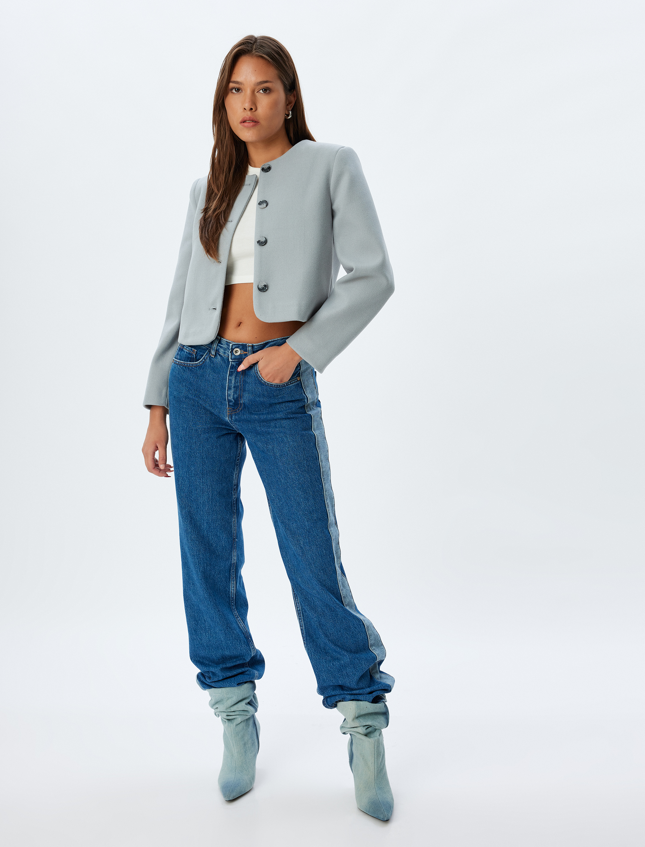 Düğmeli Slim Fit Uzun Kollu Yakasız Crop Ceket