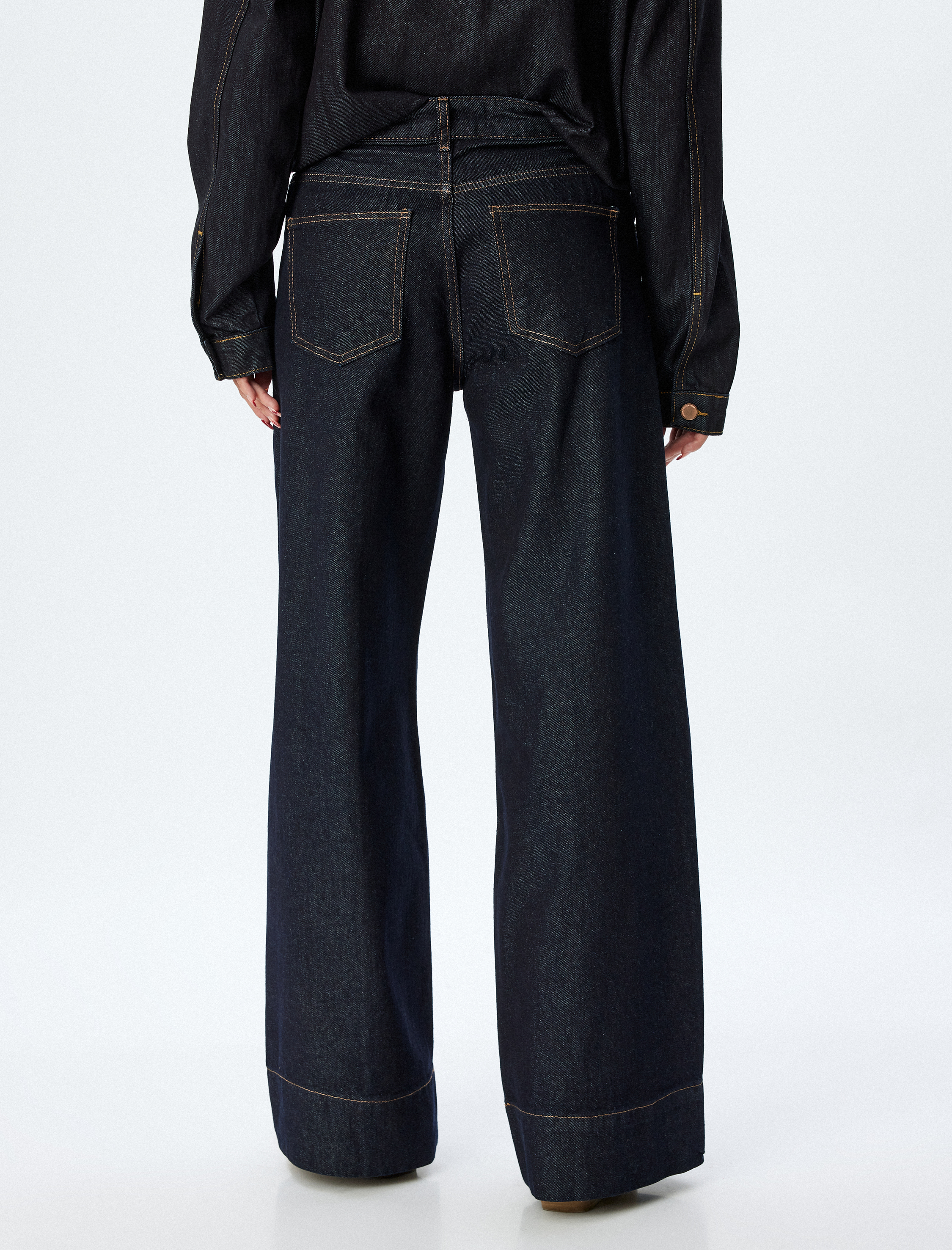   Geniş Paça Kot Pantolon Nervürlü Düğmeli Standart Bel Cepli - Wide Leg Jean