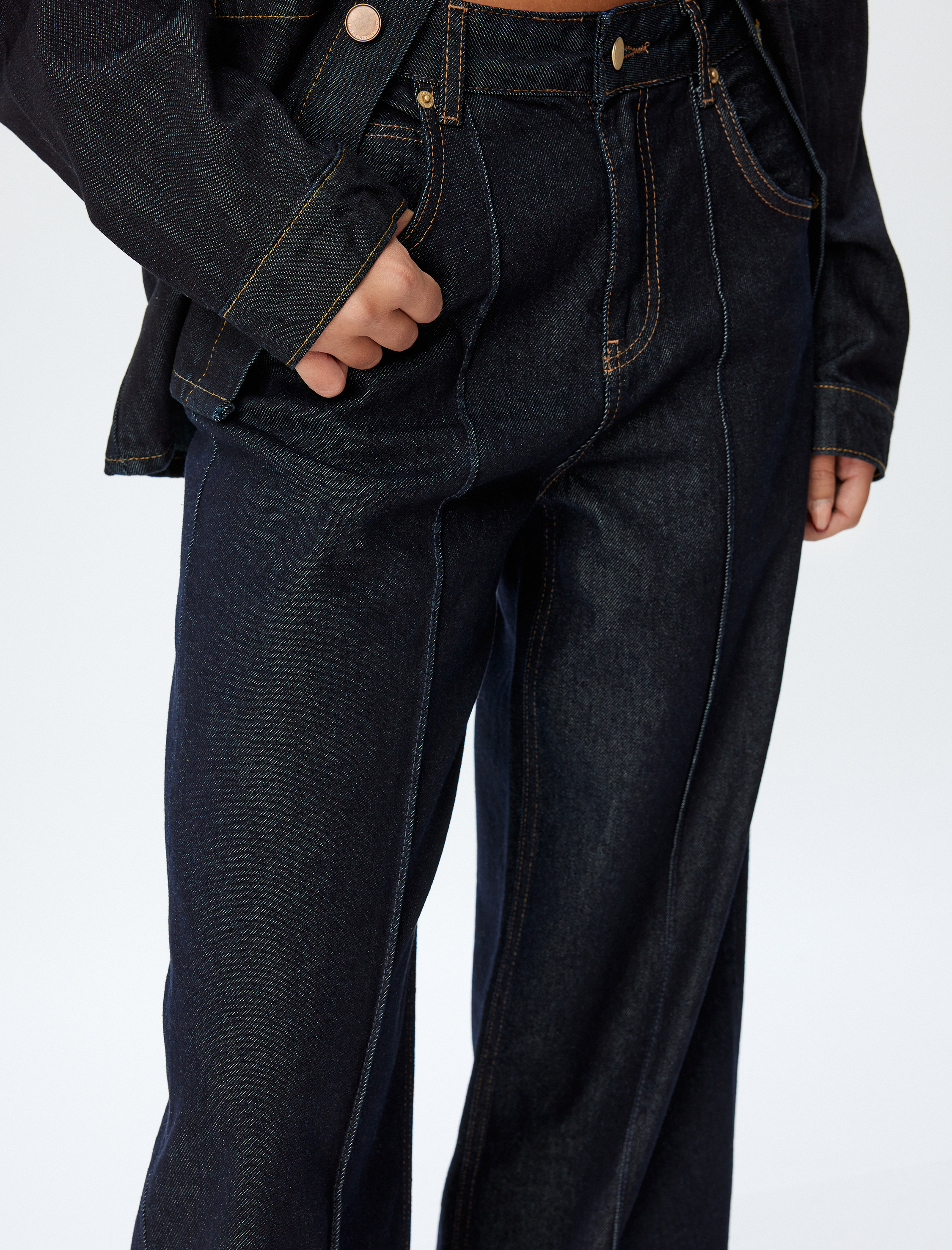   Geniş Paça Kot Pantolon Nervürlü Düğmeli Standart Bel Cepli - Wide Leg Jean