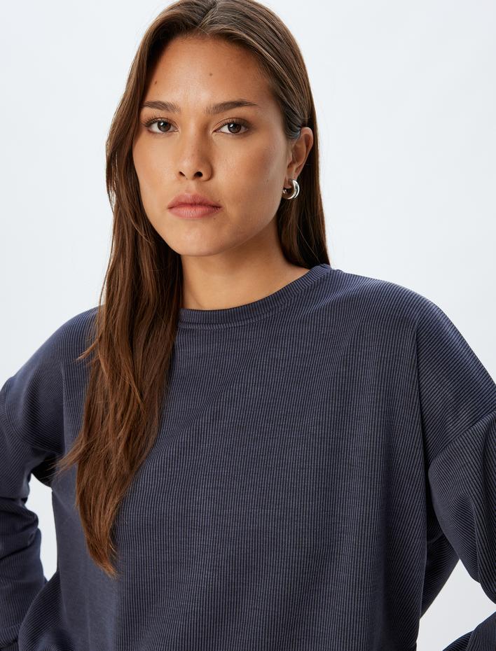  Basic Sweatshirt Uzun Kollu Bisiklet Yaka