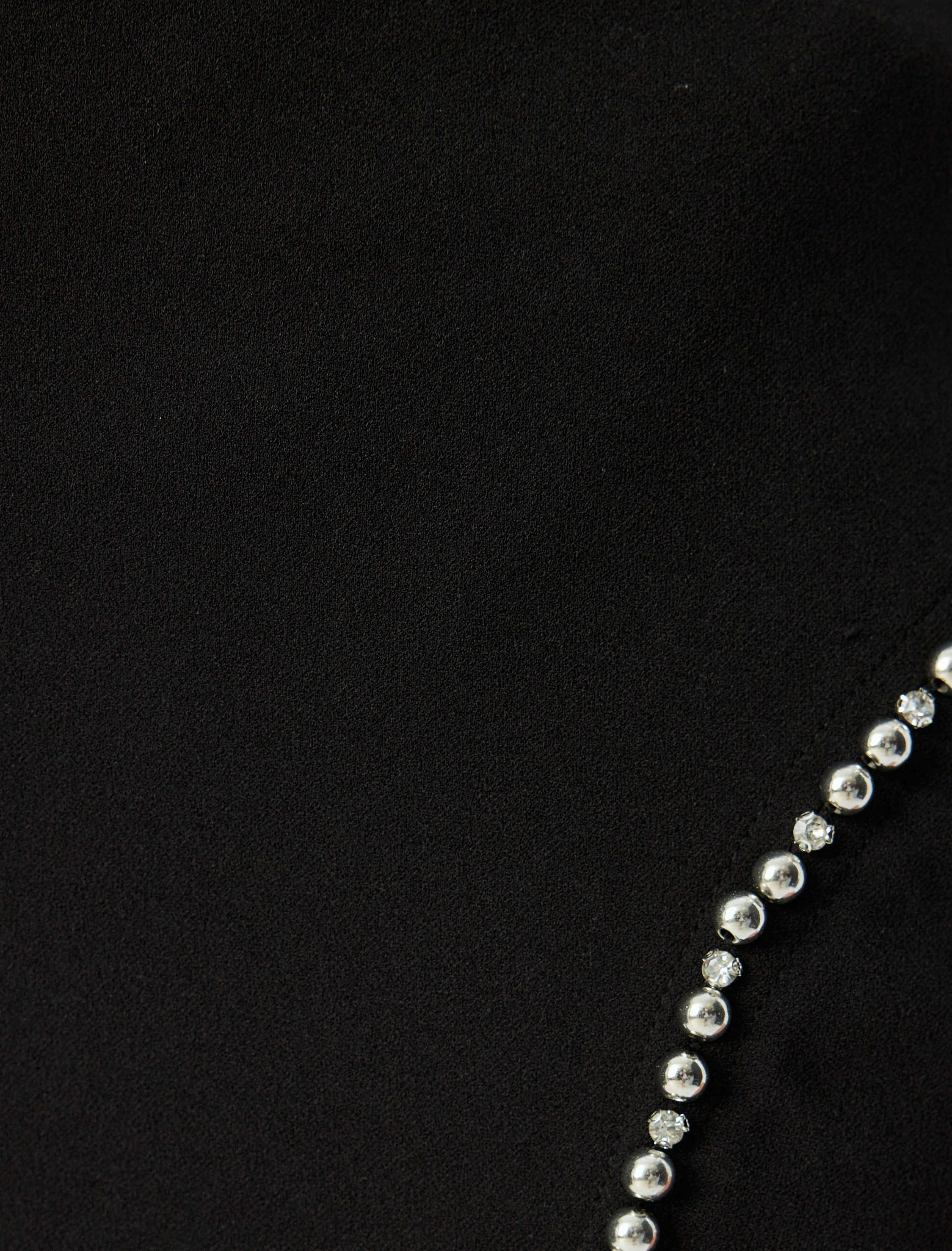   Asimetrik Taş Detaylı Slim Fit Mini Etek