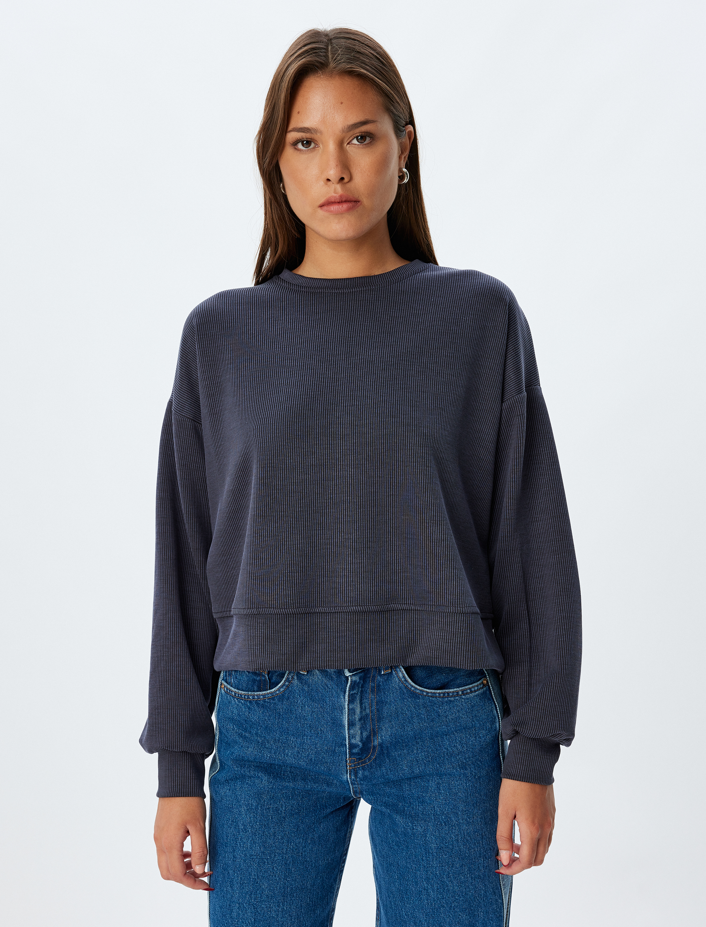   Basic Sweatshirt Uzun Kollu Bisiklet Yaka