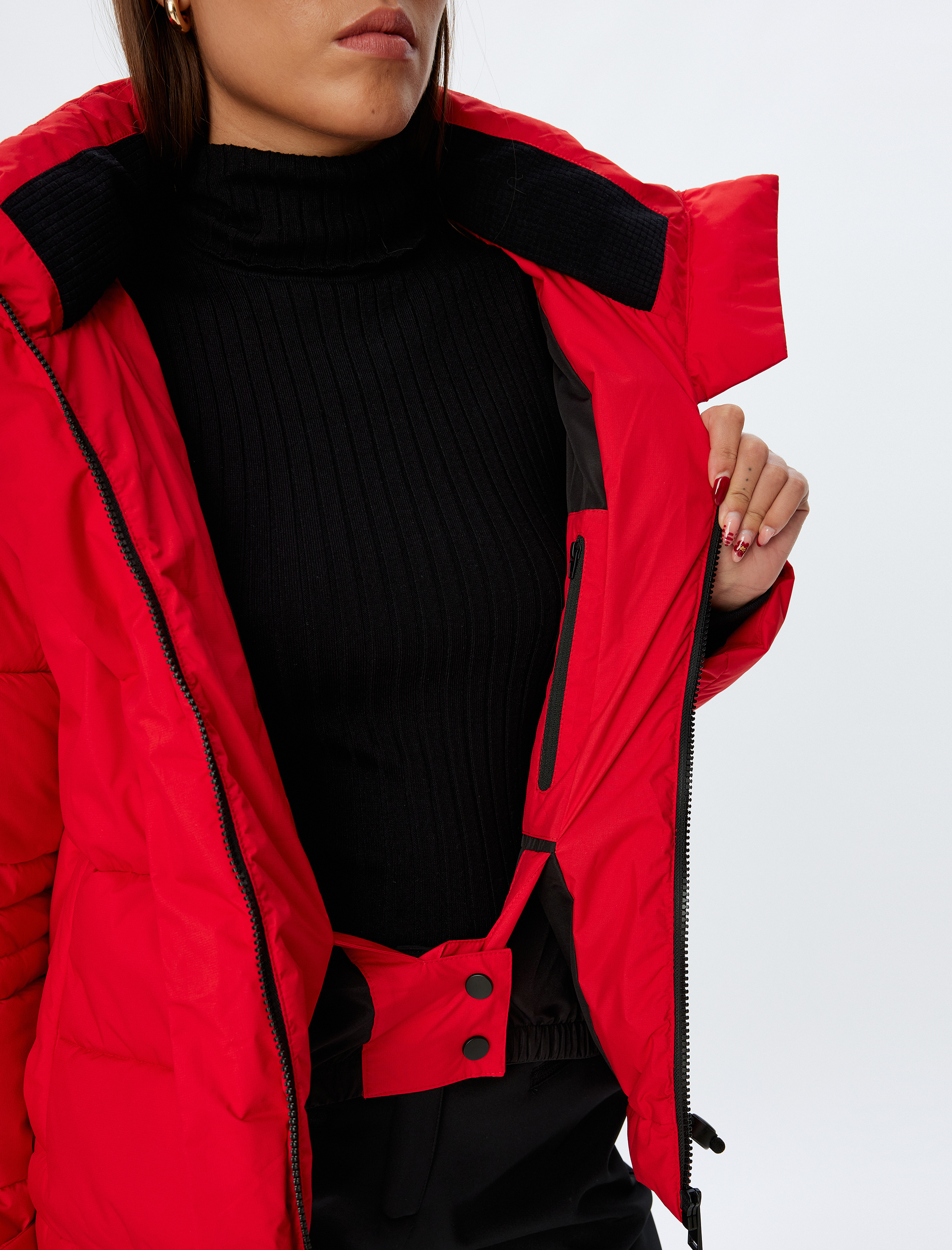   Kayak Montu Su İtici Kapüşonlu Entegre Toz-Kar Eteği Detaylı Fermuarlı Cepli