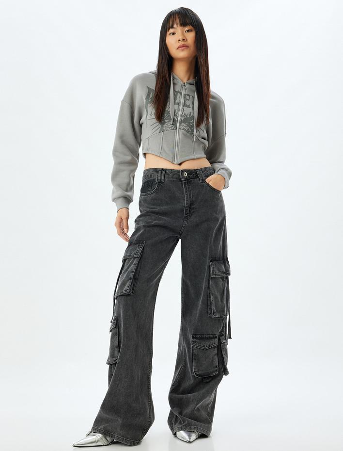  Crop Sweatshirt Kapüşonlu Fermuarlı Kolej Baskılı Korse Detaylı Şardonlu