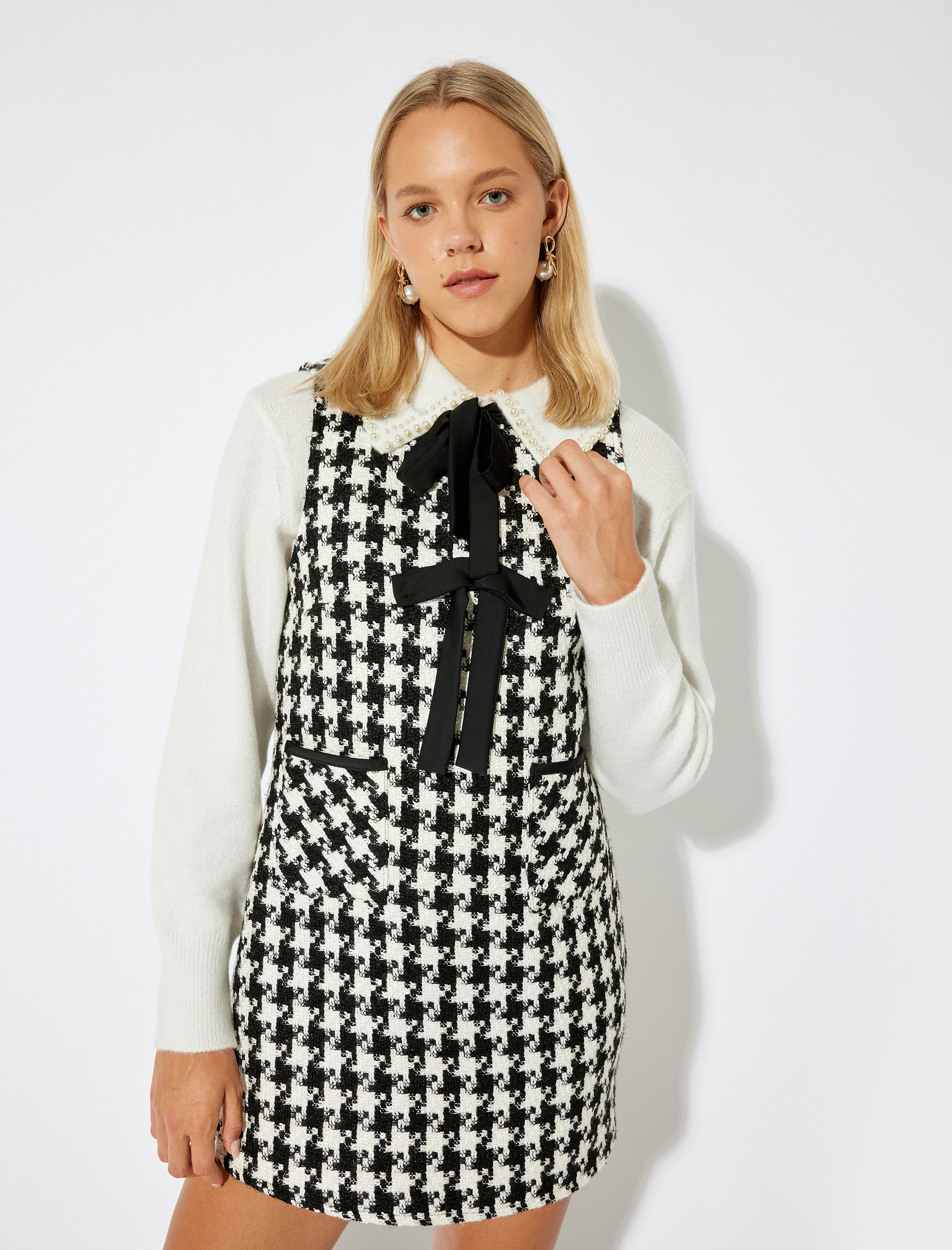   İnci Detaylı Uzun Kollu Yumuşak Dokulu Kazak