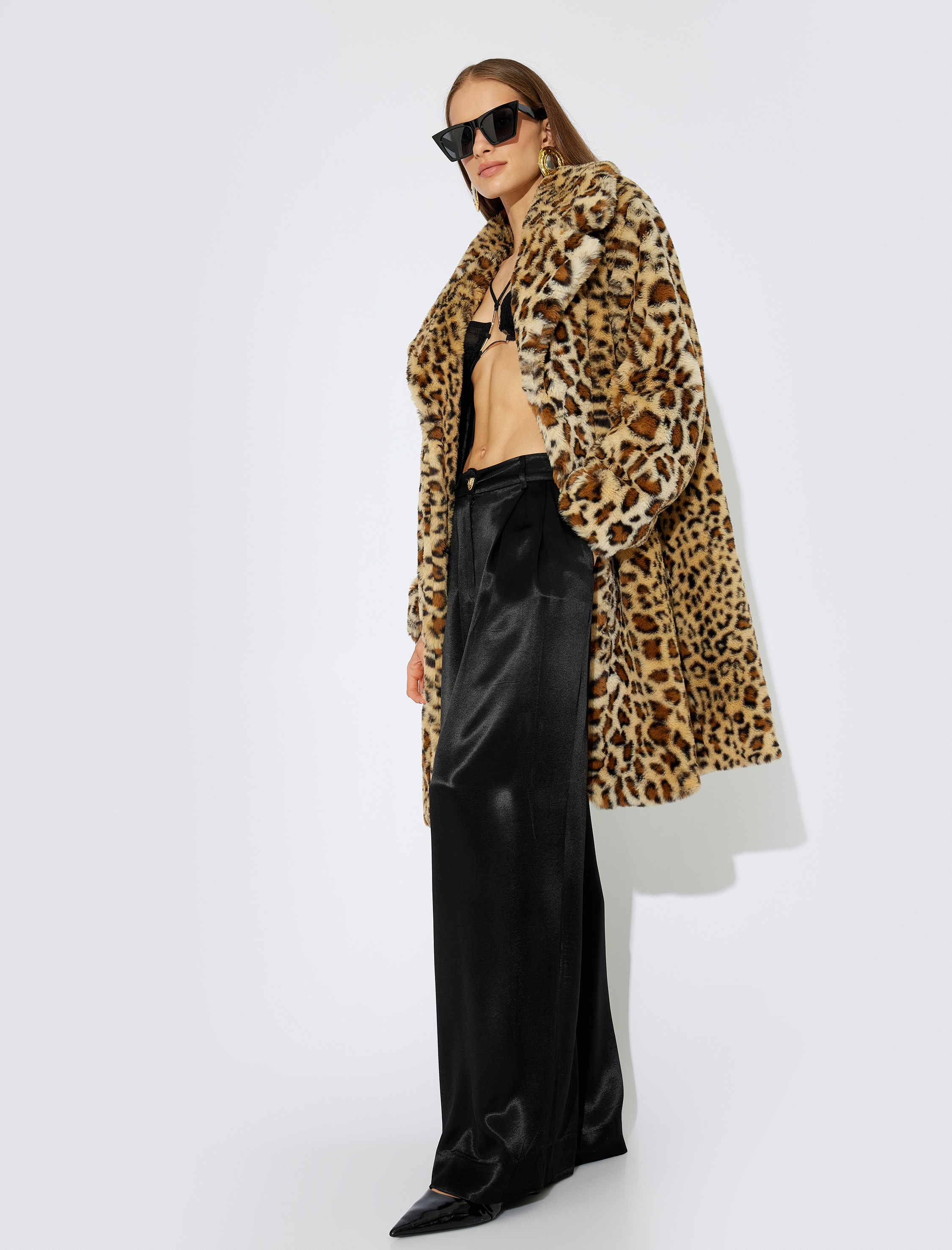   Koton X Zeynep Bastık - Uzun Leopar Desenli Suni Kürk Kaban