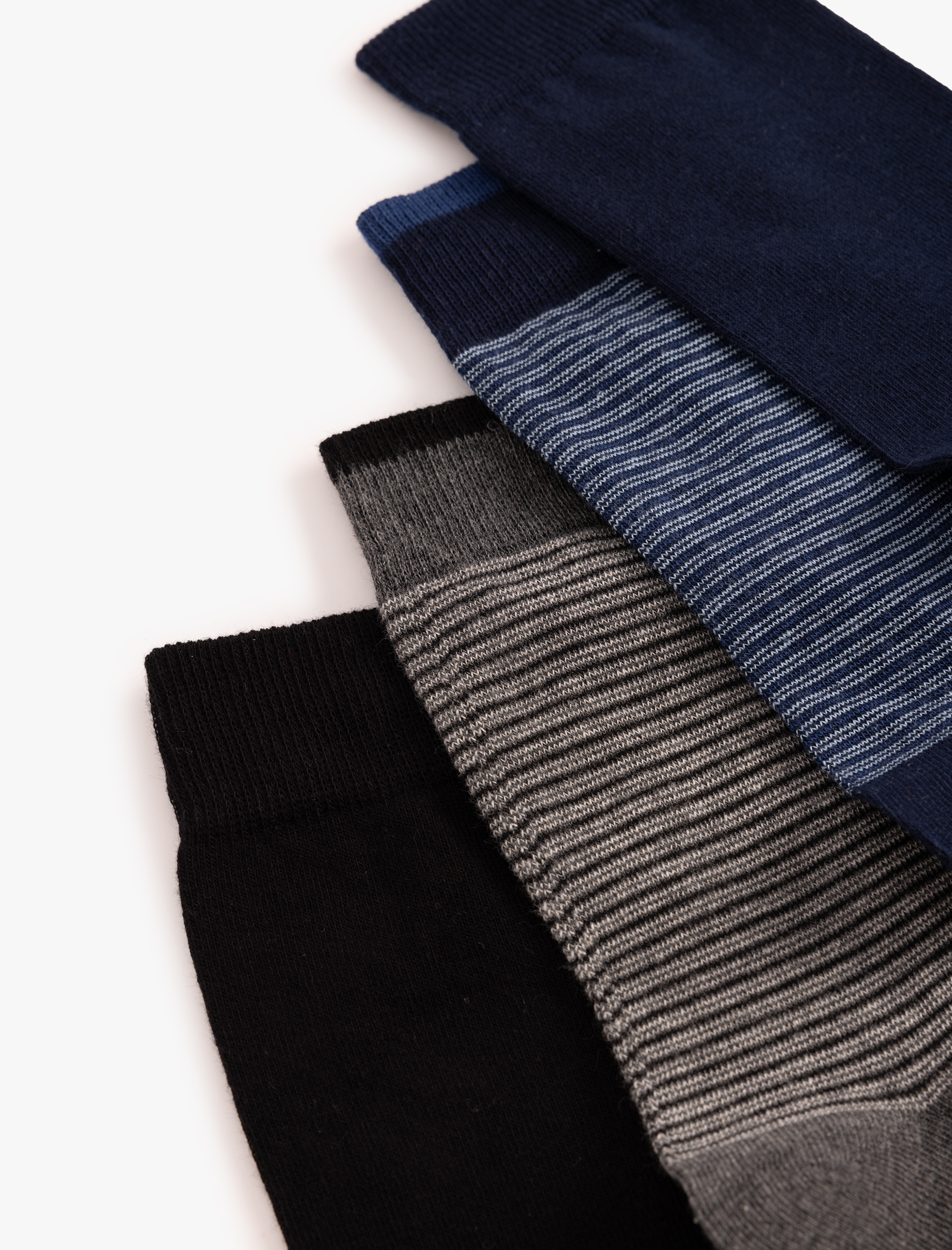  Erkek Soket Çorap Seti 4'lü Pamuk Karışımlı Çizgi Detaylı