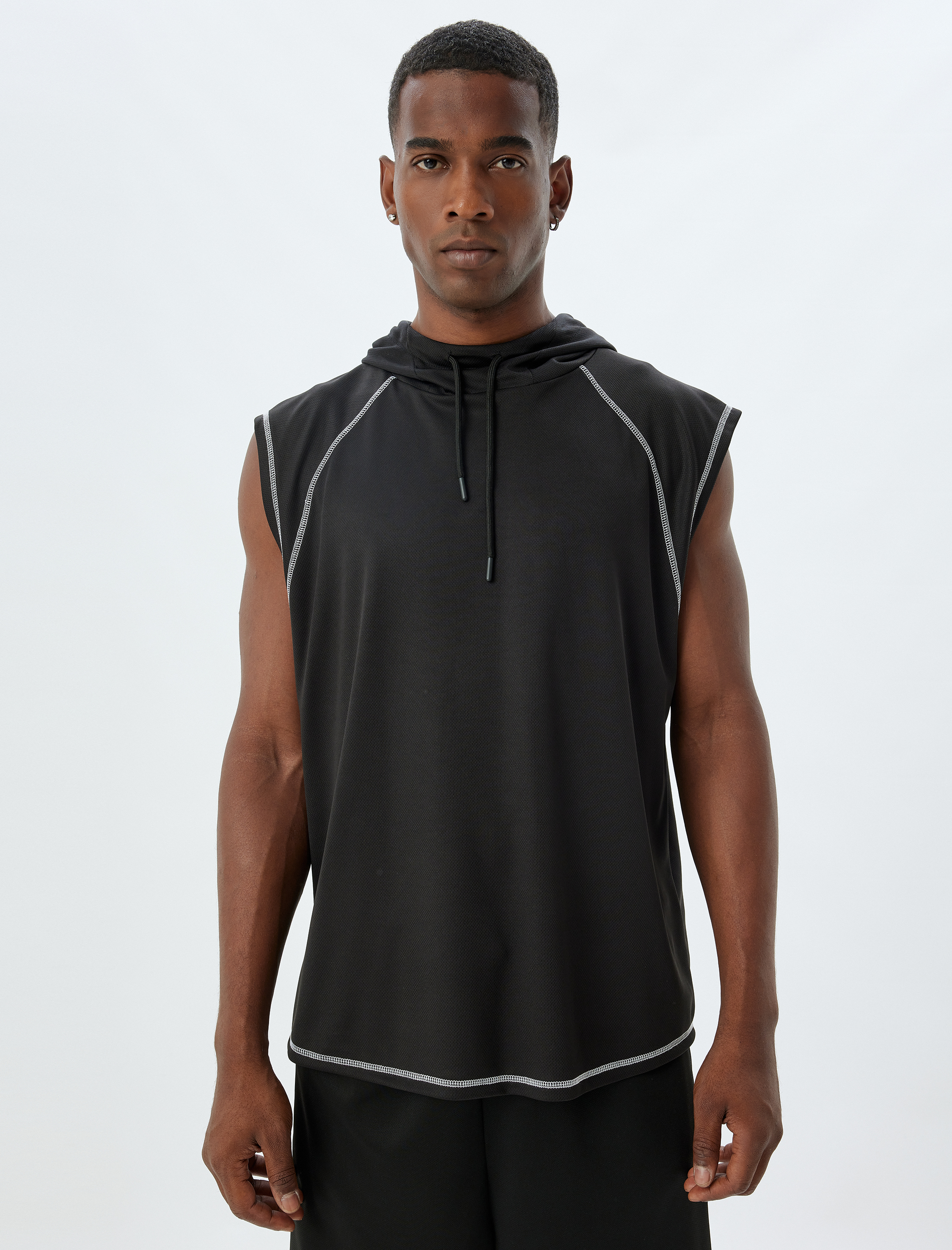   Kapşonlu Kolsuz Dikiş Detaylı Spor Atlet