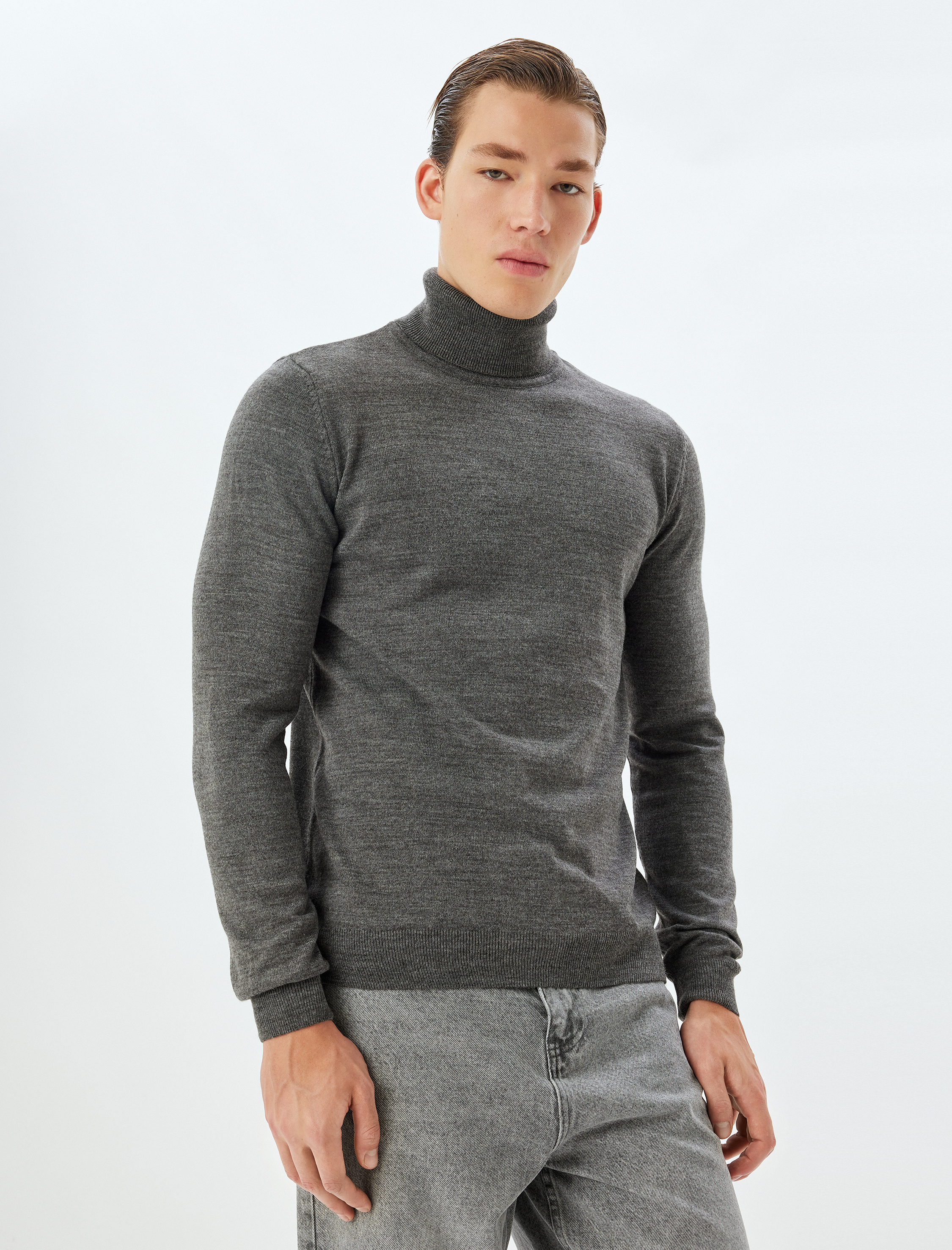   Triko Kazak Boğazlı Basic Uzun Kollu