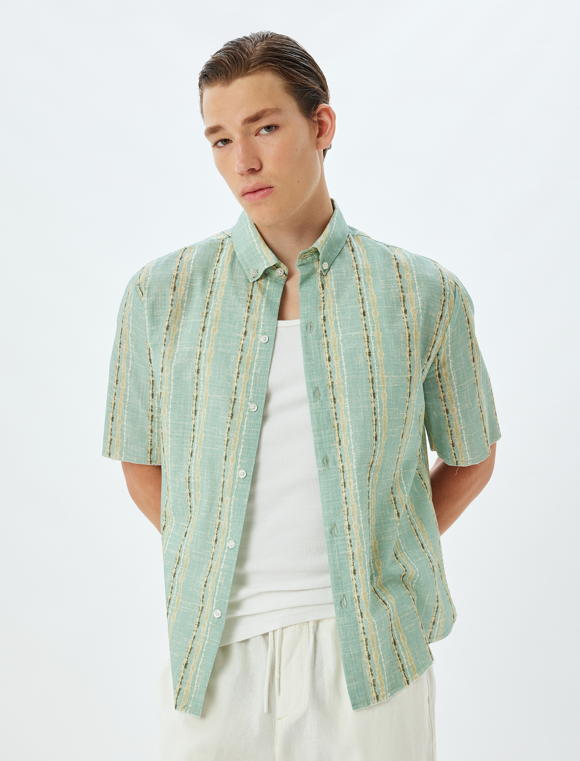   Desenli Gömlek Kısa Kollu Düğmeli Yaka Pamuklu Regular Fit