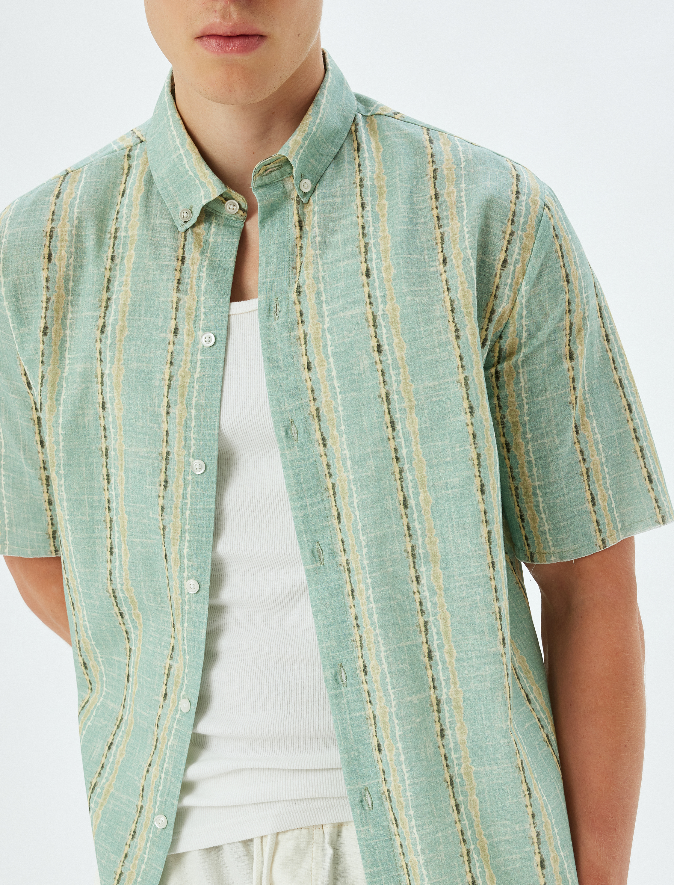   Desenli Gömlek Kısa Kollu Düğmeli Yaka Pamuklu Regular Fit