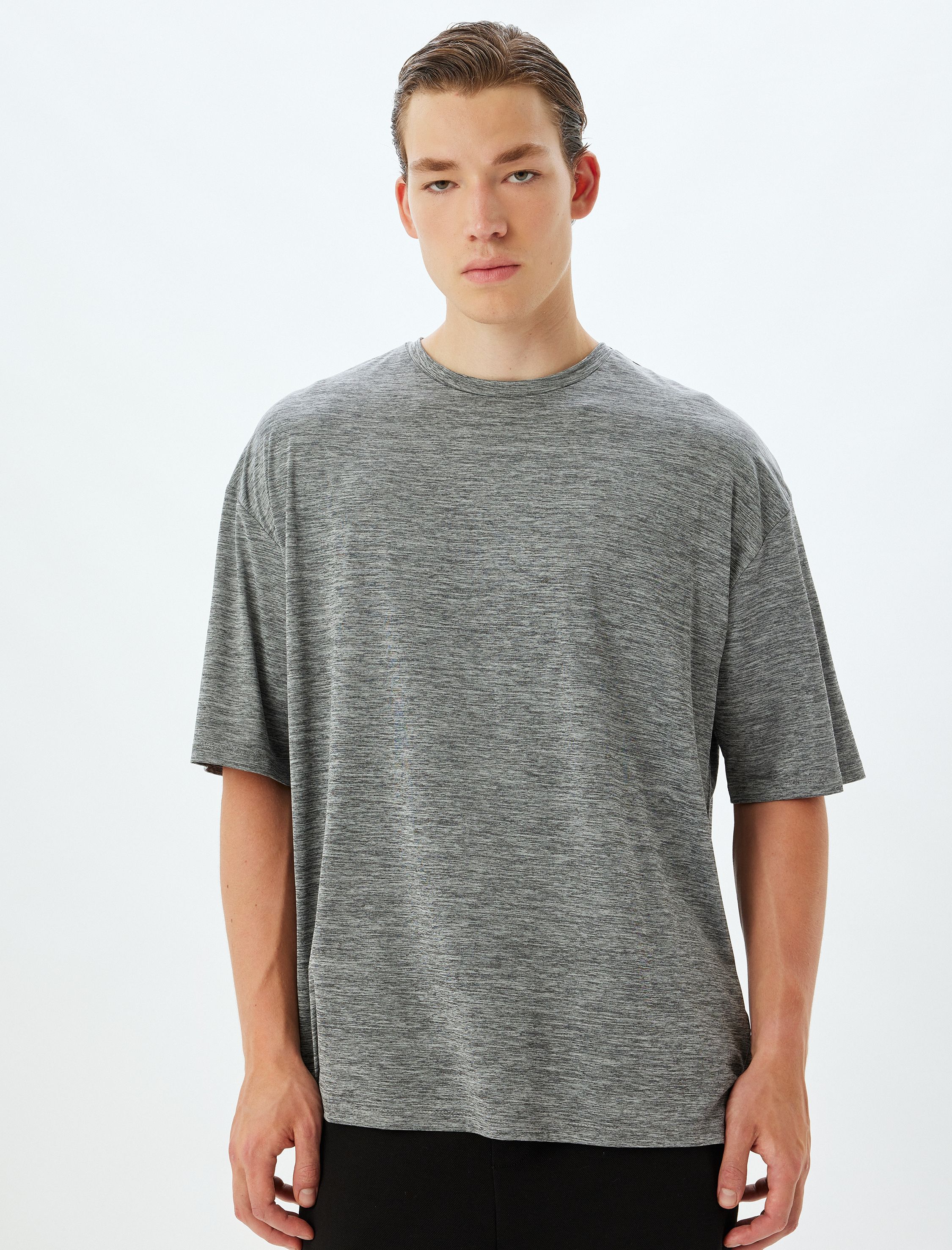   Oversize Arkası Baskılı Bisiklet Yaka Kısa Kollu Spor Tişört