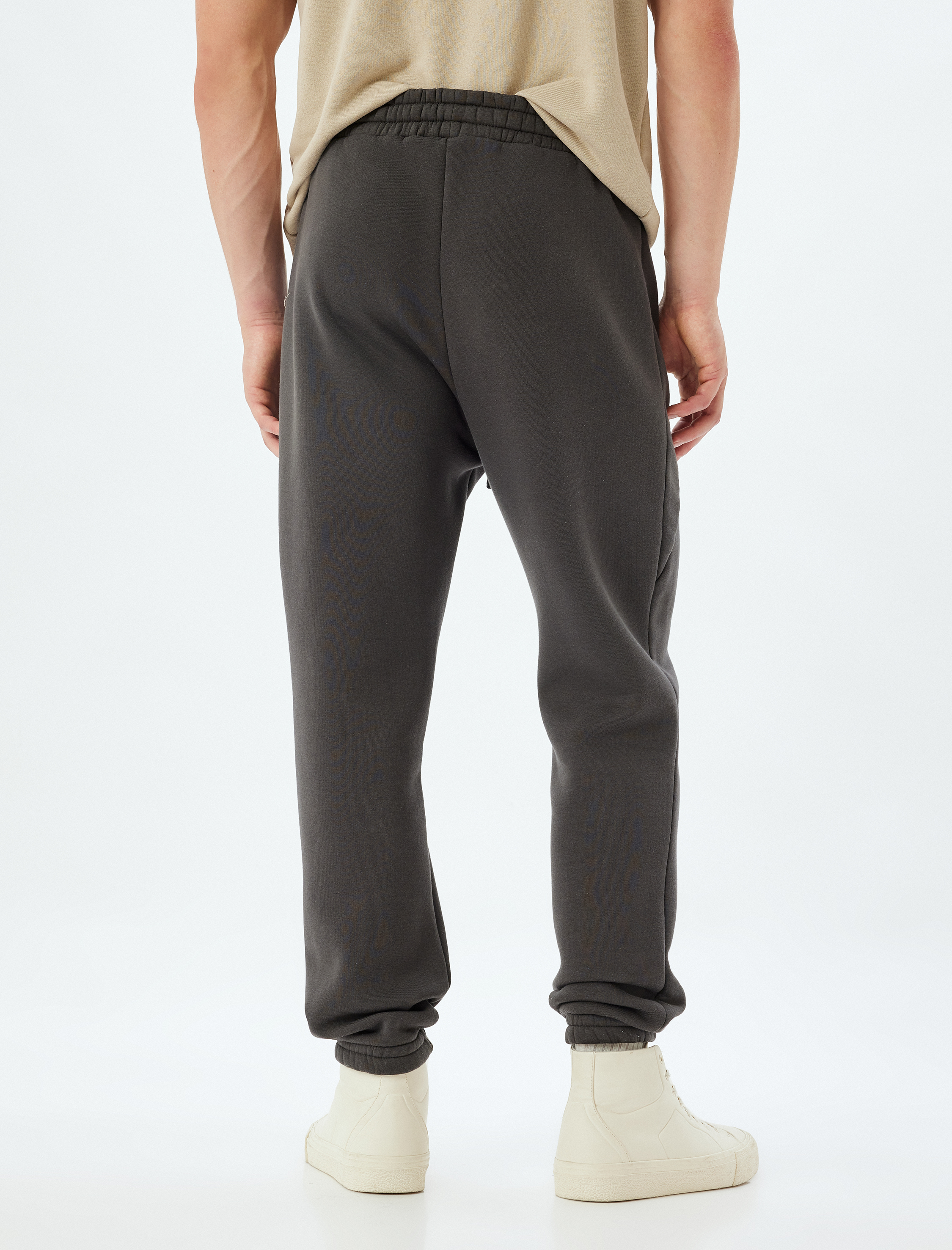   Kışlık Eşofman Altı Beli Bağcıklı Dikiş Detaylı Cepli Pamuk Karışımlı Lastikli Paça Şardonlu