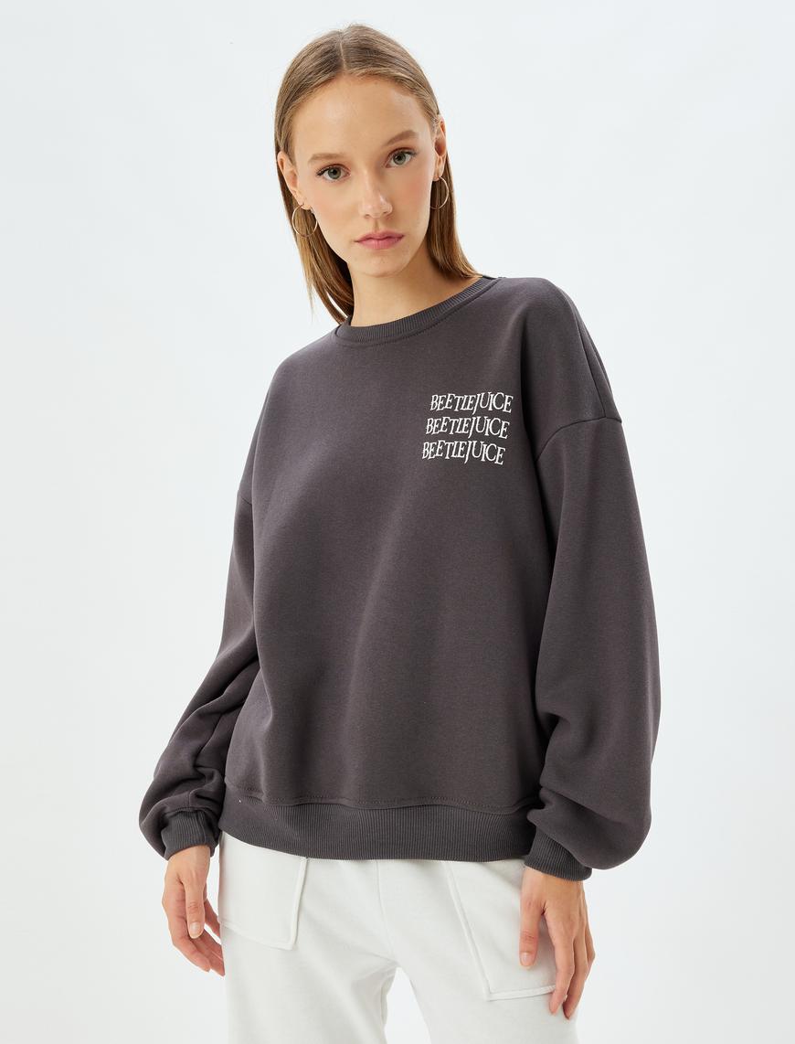   Beetlejuice Oversize Sweatshirt Arkası Baskılı Bisiklet Yaka Lisanslı