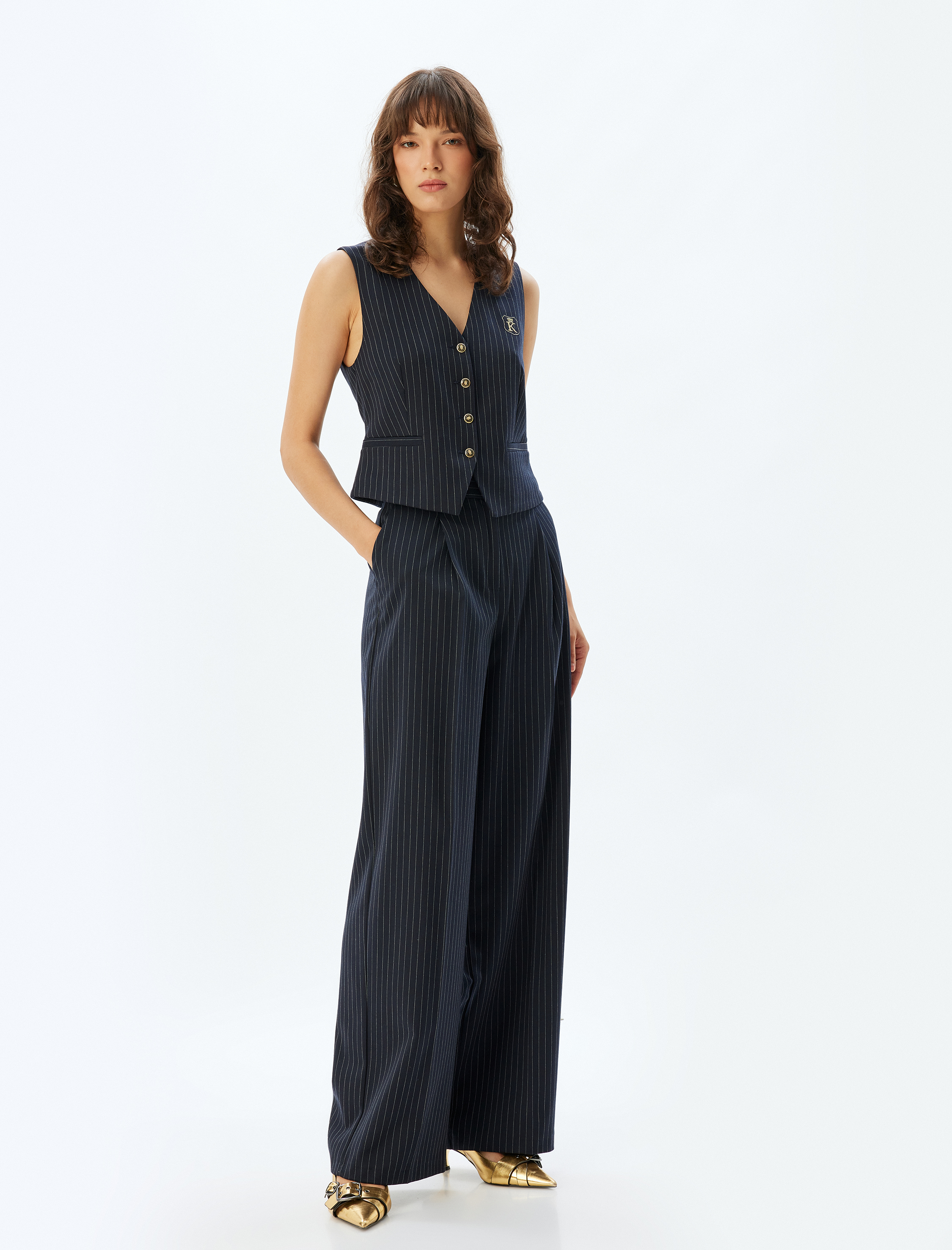   Pile Detaylı Düz Geniş Paça Cepli Yüksek Bel Kumaş Pantolon