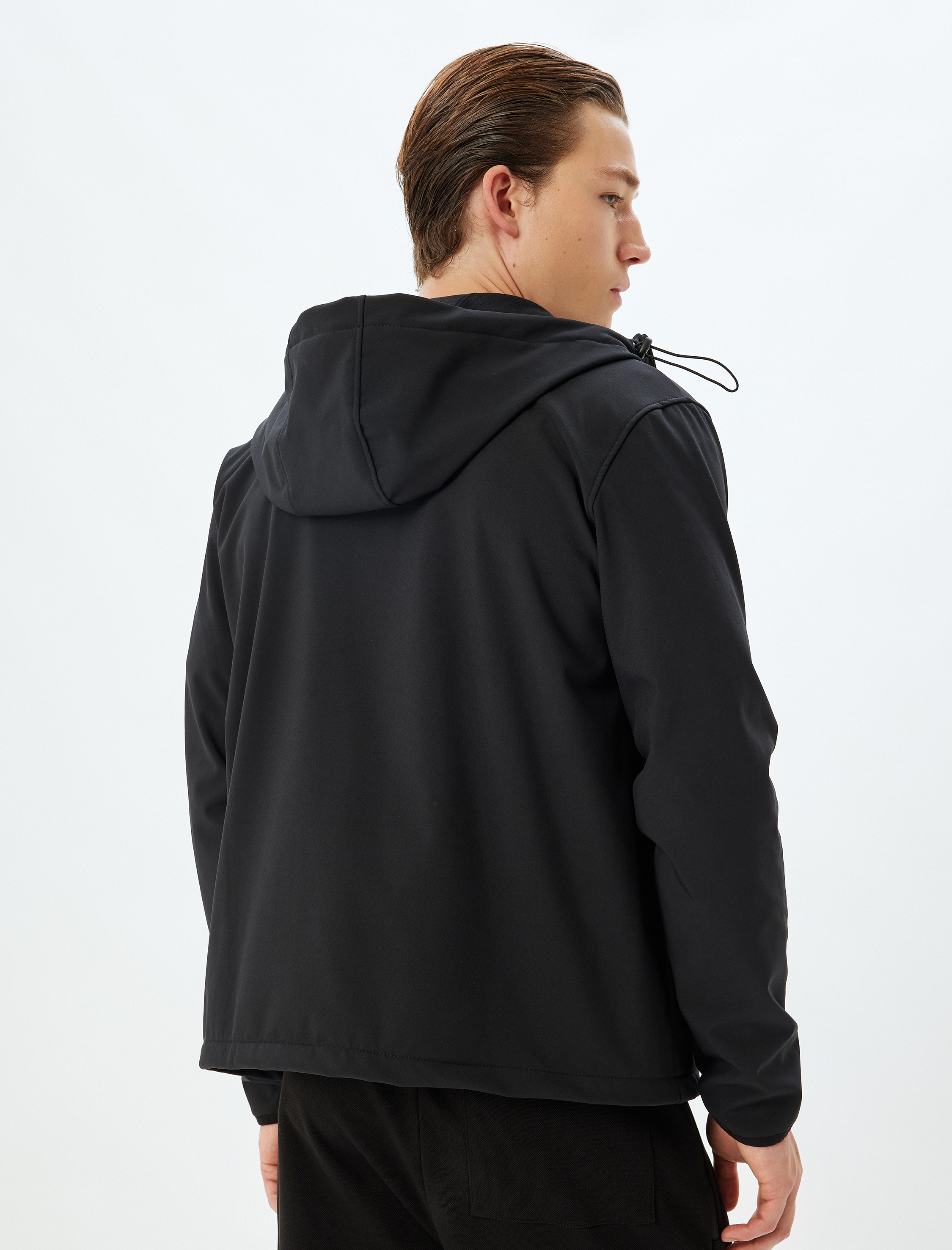   Spor Ceket Kapşonlu Uzun Kollu İçi Şardonlu Fermuarlı Cep Detaylı Paraşüt Kumaş