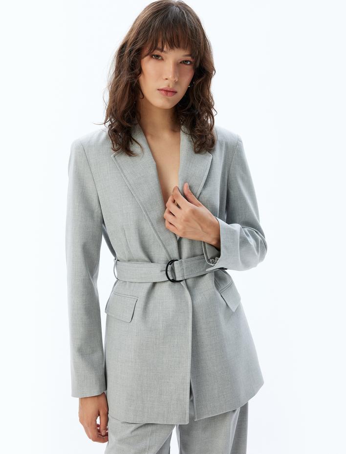  Blazer Ceket Kemerli Kapaklı Çift Cep Detaylı