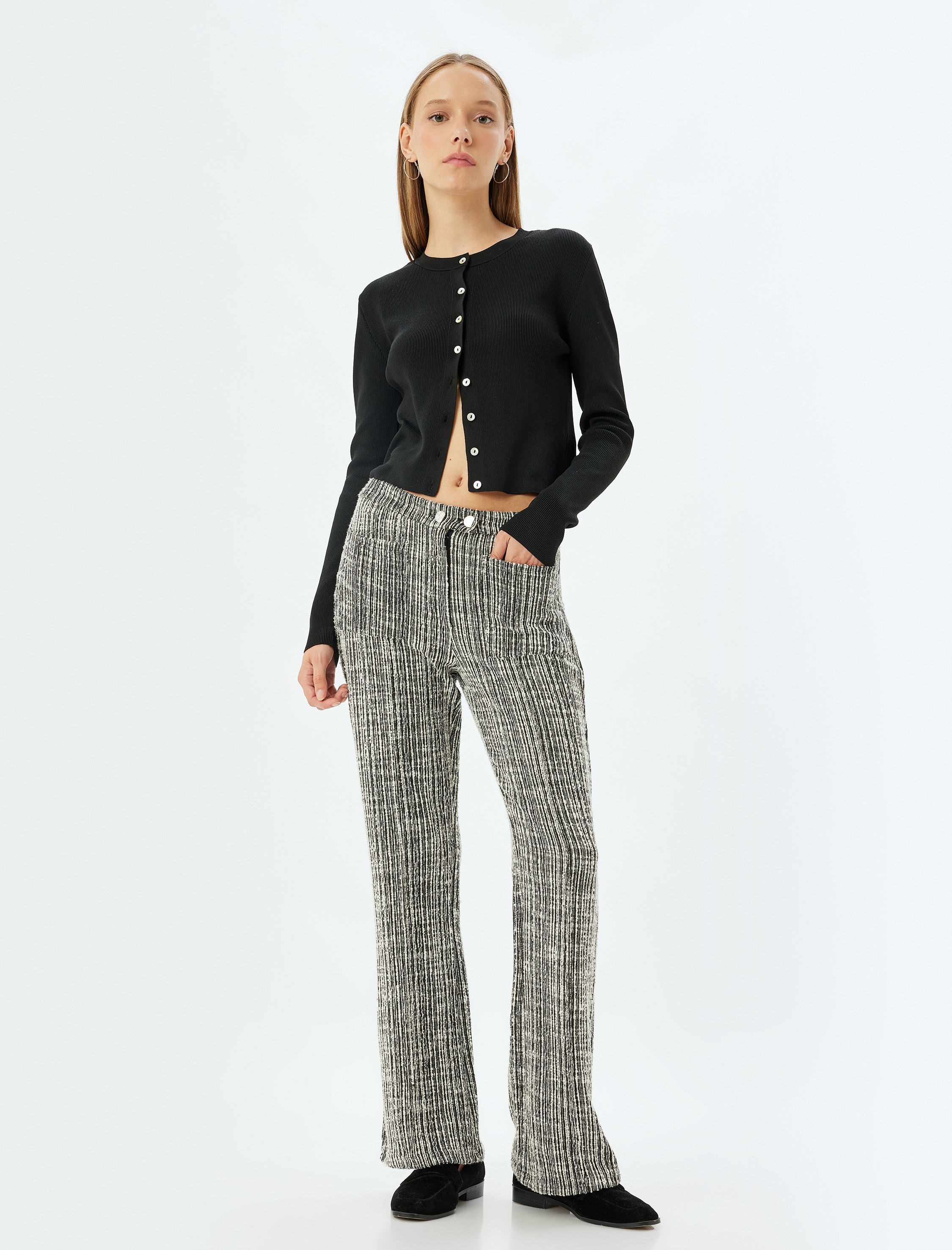   Yüksek Bel Pantolon Düğmeli Düz Paça Dokulu Cep Detaylı