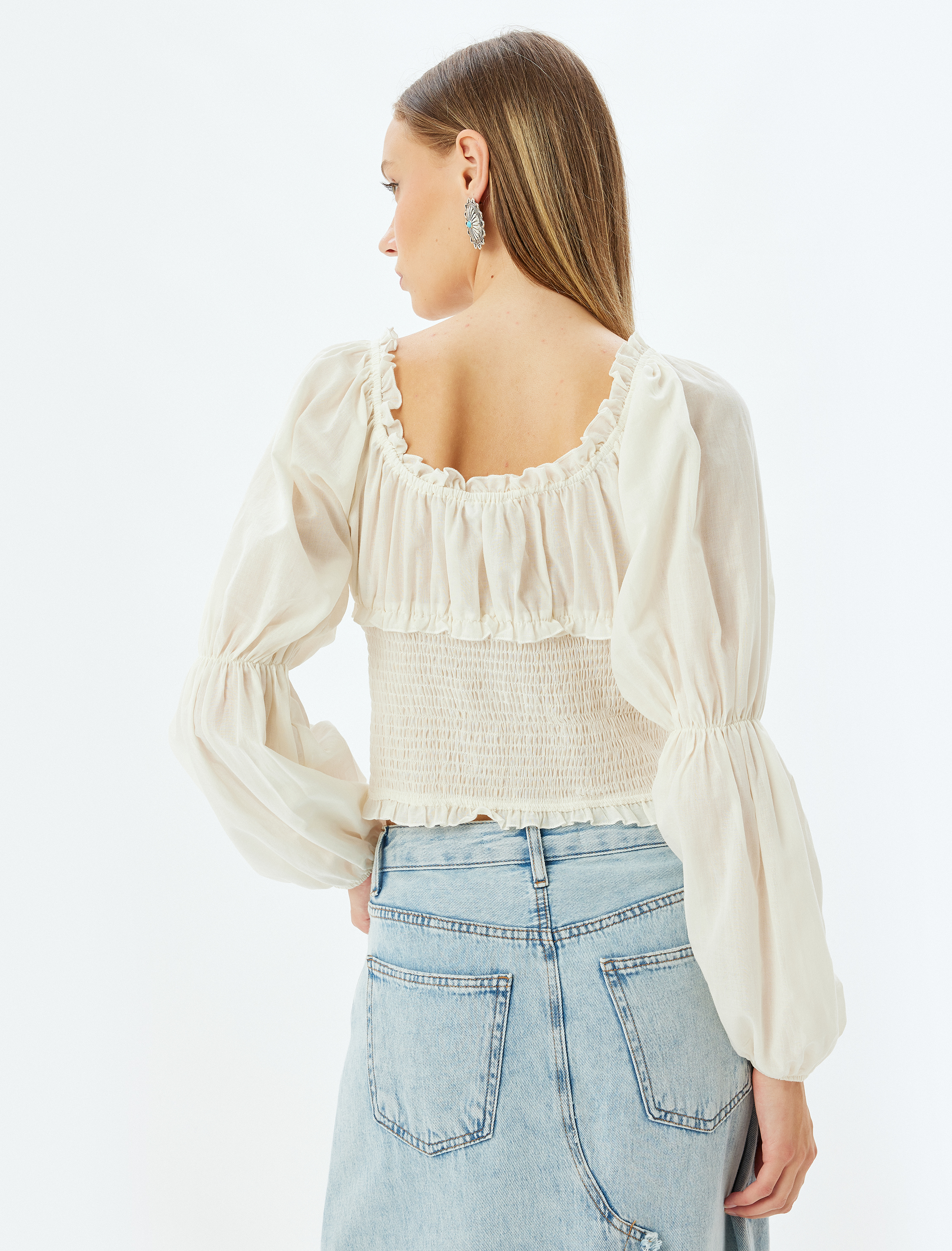   Madonna Yaka Omzu Açık Crop Bluz Balon Kol Gipeli Slim Fit