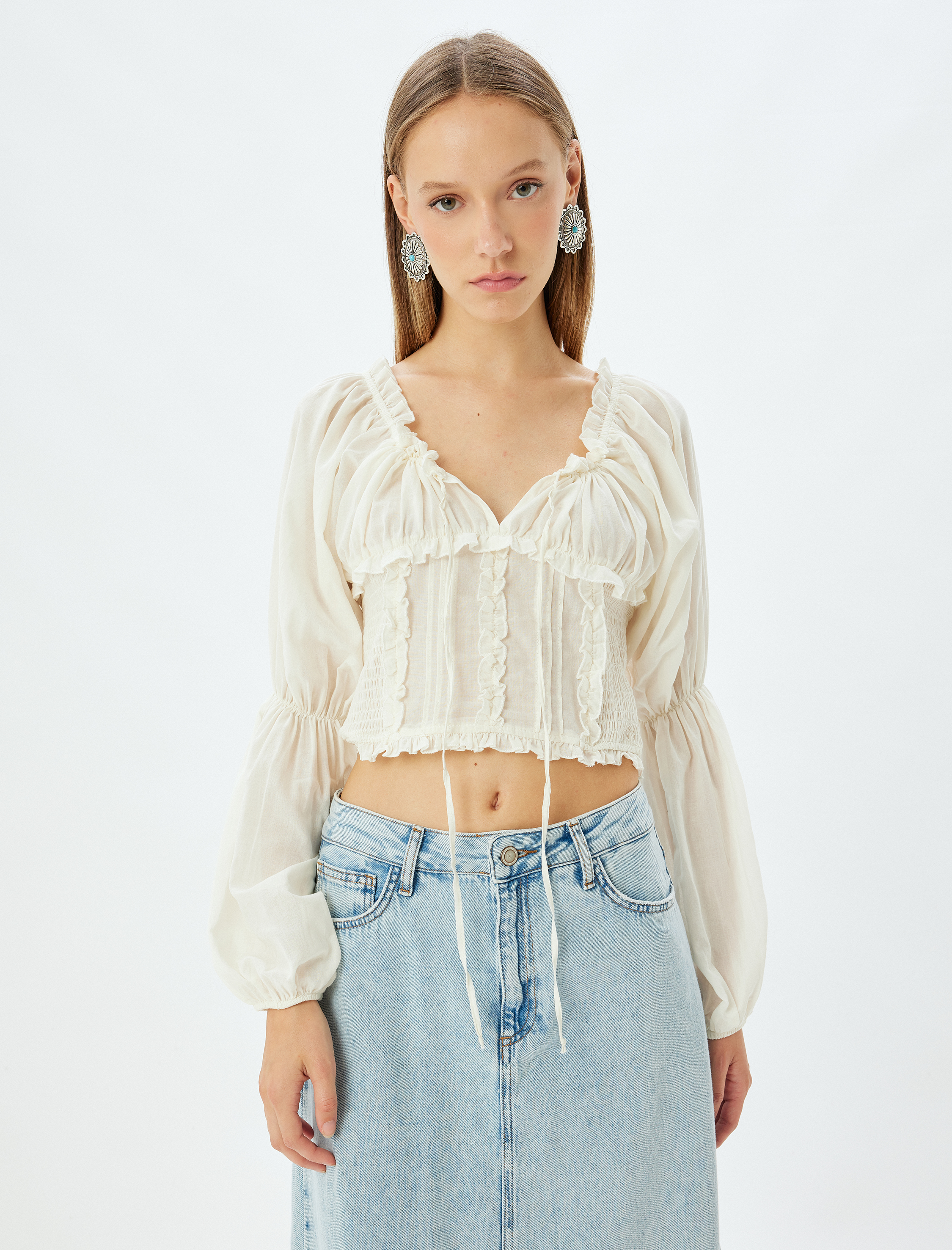   Madonna Yaka Omzu Açık Crop Bluz Balon Kol Gipeli Slim Fit