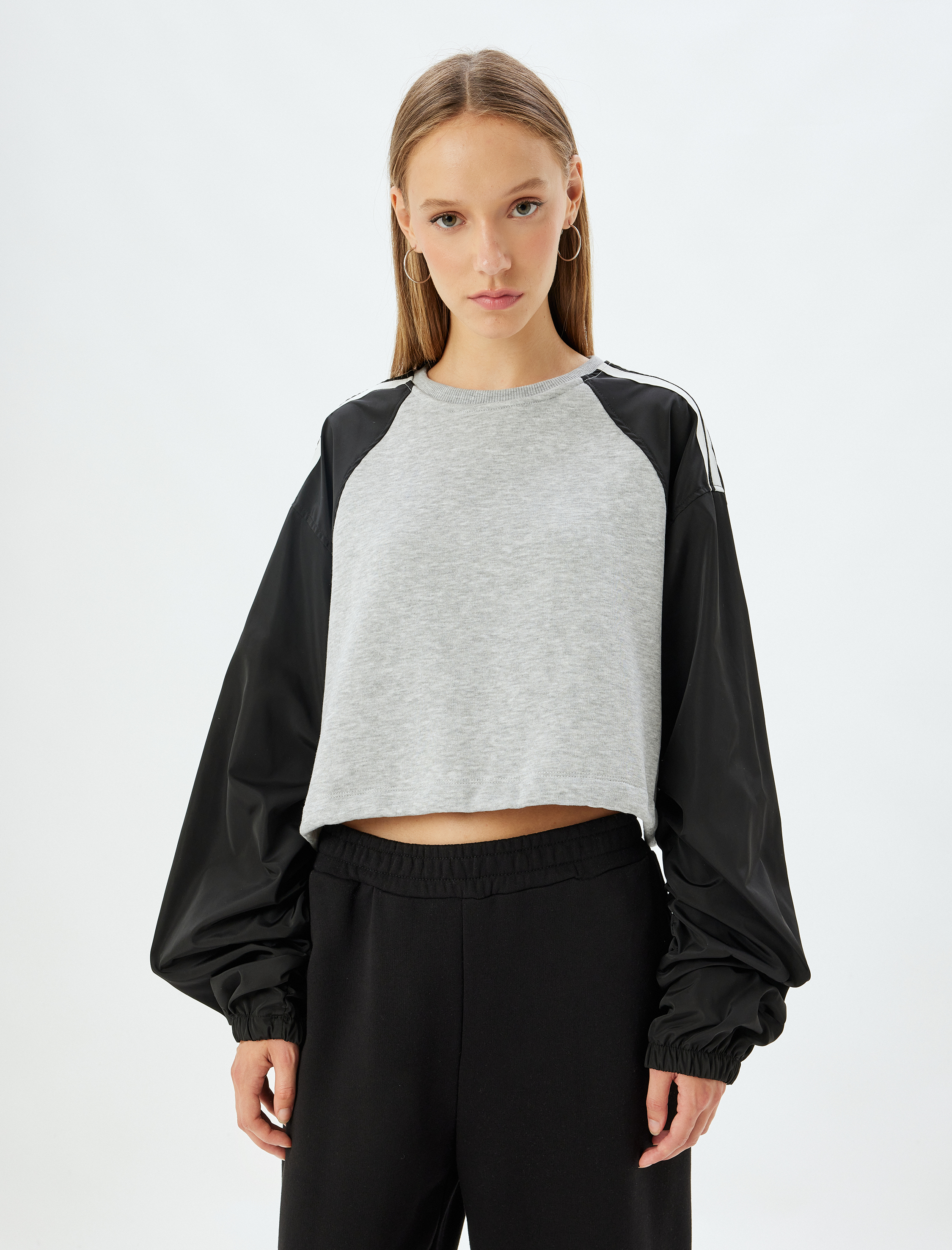   Şardonlu Crop Oversize Sweatshirt Reglan Kollu Bisiklet Yaka Biyeli