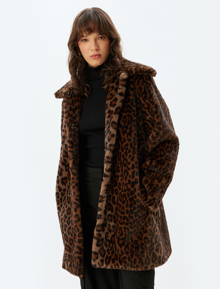  Leopar Desenli Peluş Kaban Kalça Boy Ceket Yaka Cepli