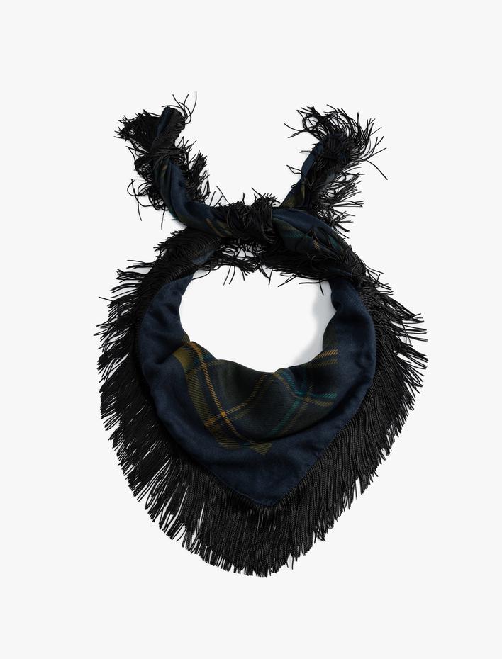 Kadın Püsküllü Bandana Ekose Yumuşak Dokulu - Koton X Zeynep Bastık