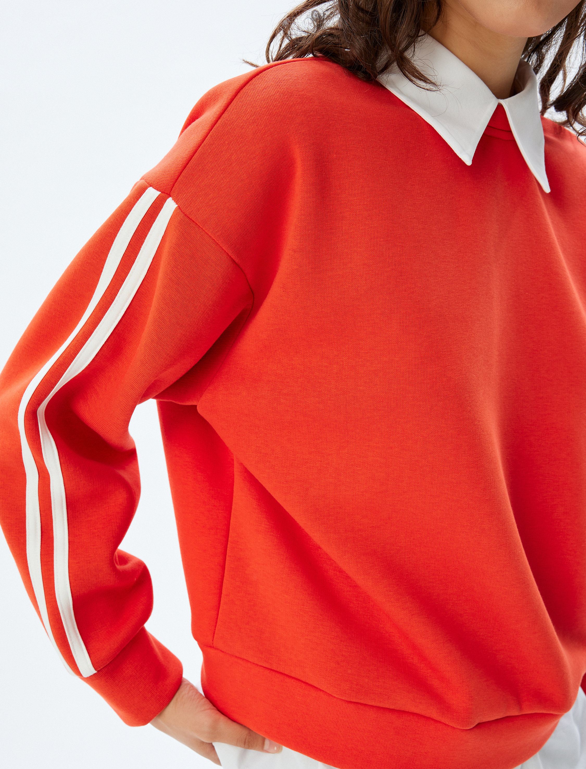   Uzun Kolu Üç İplik Şardonlu Rahat Kalıp Gömlek Yaka Çizgili Sweatshirt