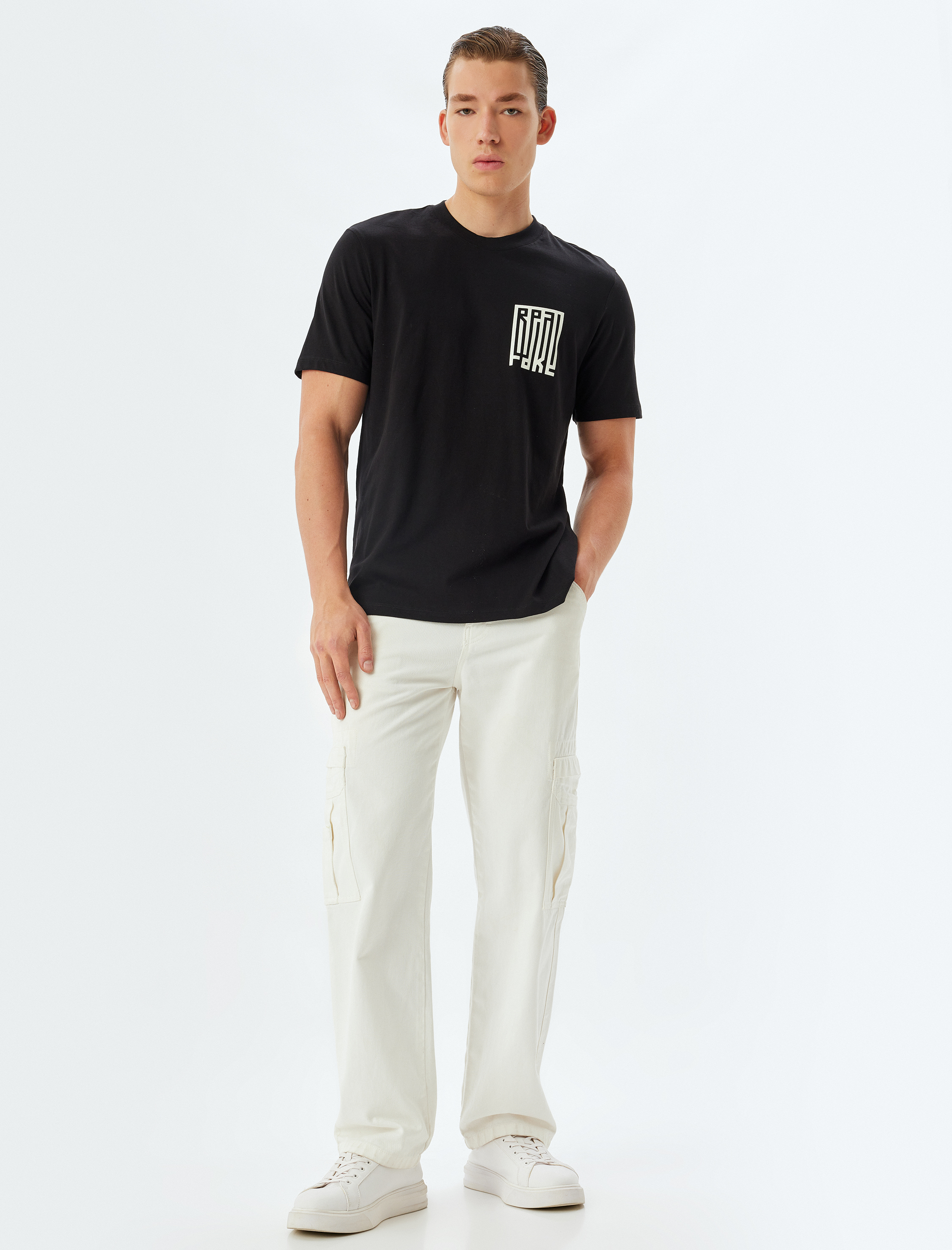   Bisiklet Yaka Kısa Kollu Pamuklu Slogan Baskılı Tişört