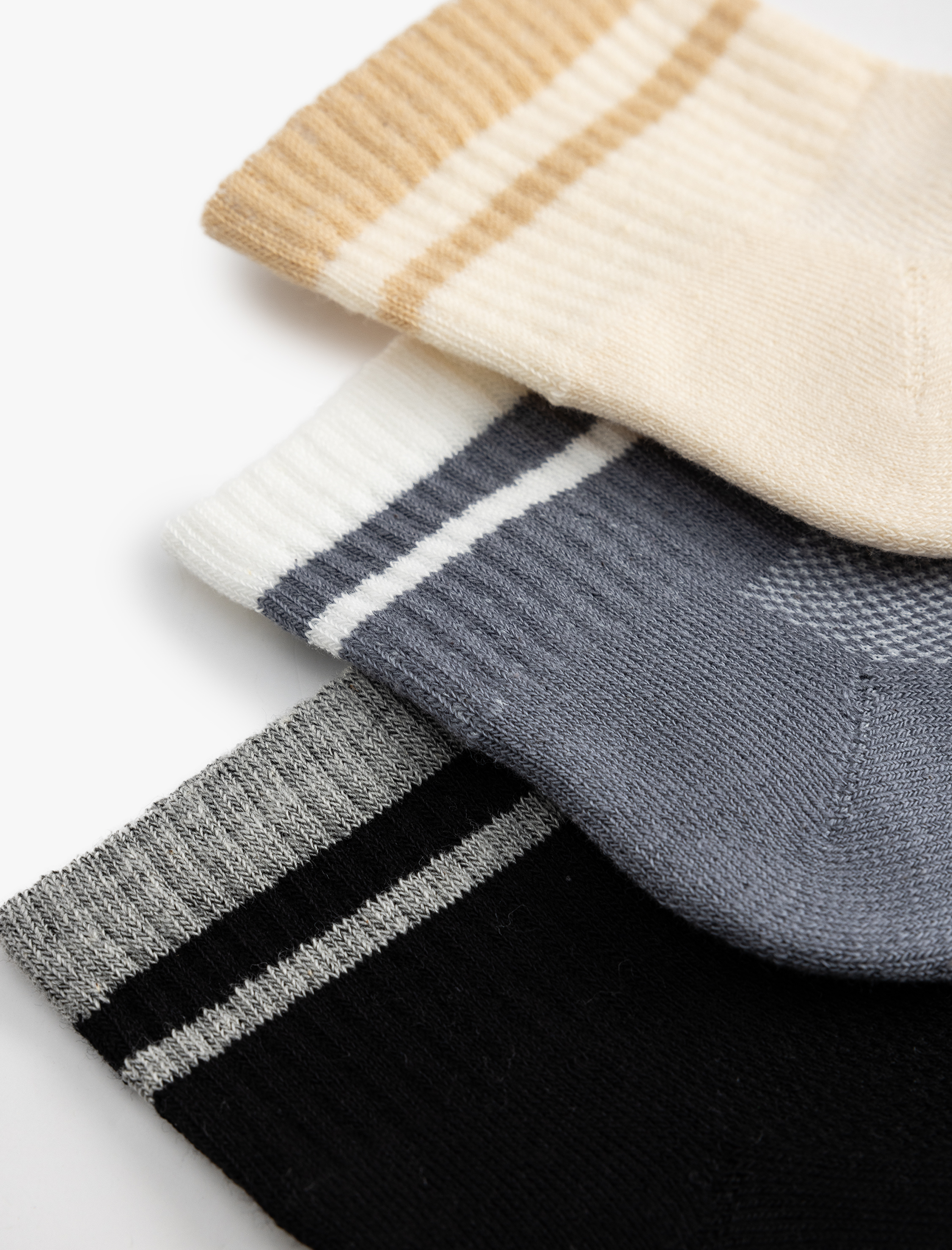  Kadın 3'lü Patik Çorap Seti Çok Renkli Şerit Desenli