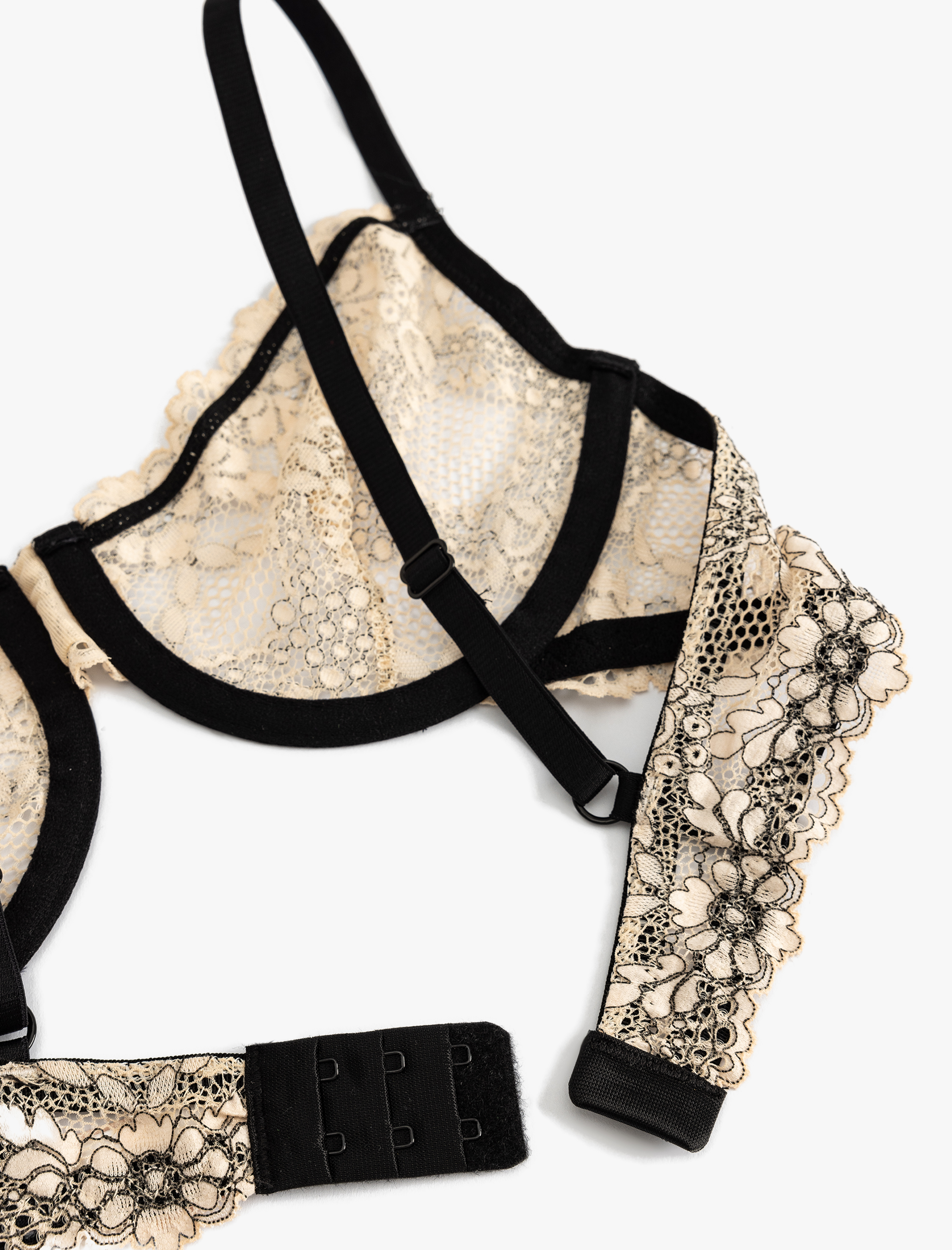 Floral Dantelli Sütyen Balenli Dolgusuz