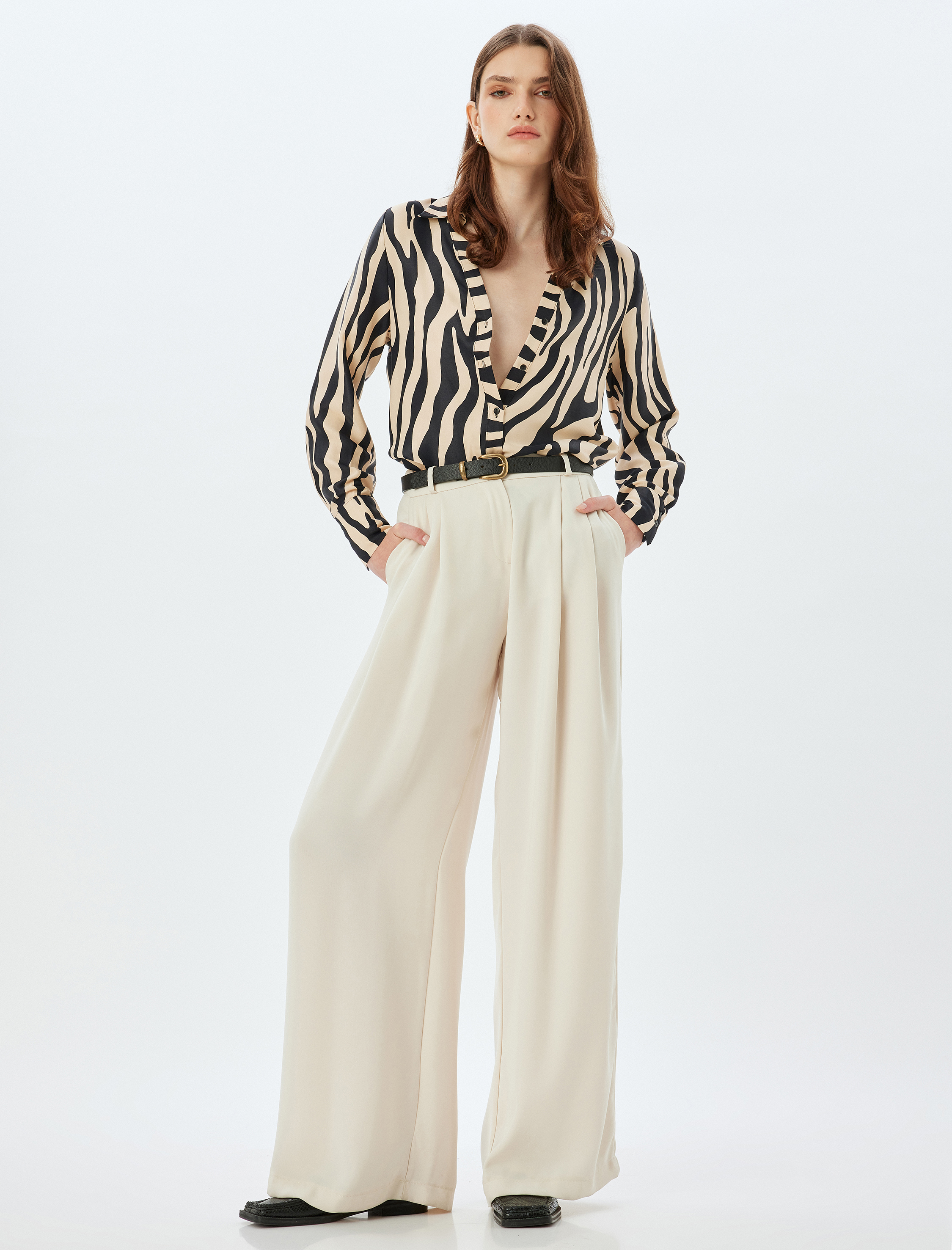   Zebra Desenli Gömlek Uzun Kollu V Yaka