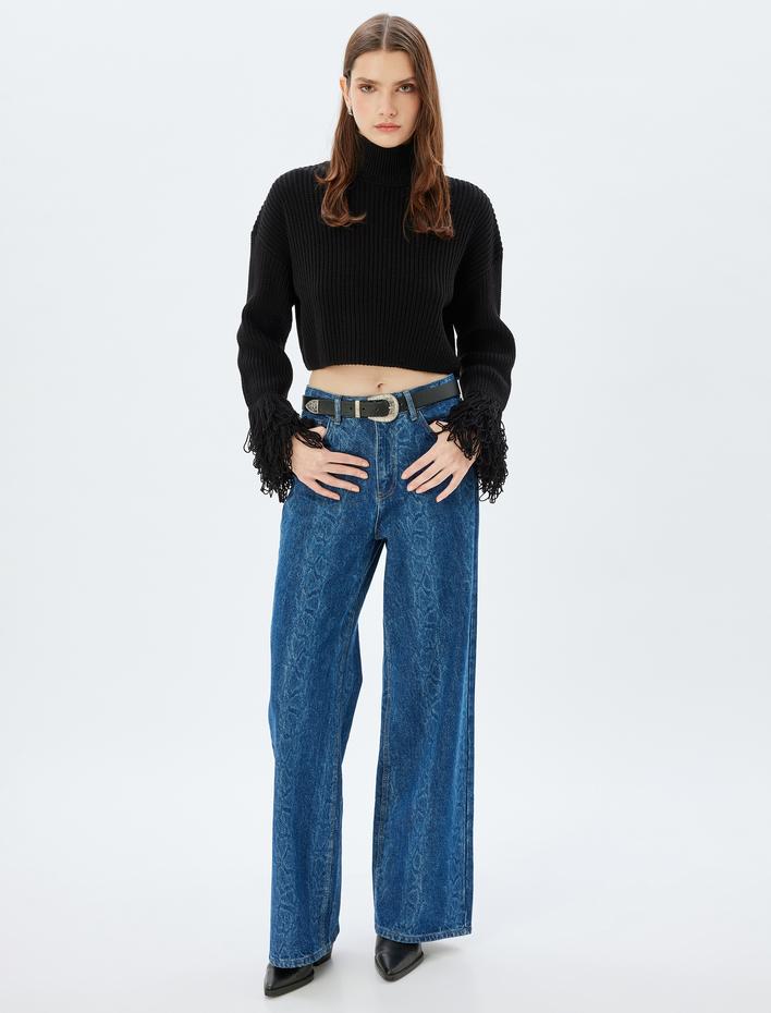  Koton X Zeynep Bastık - Balıkçı Yaka Uzun Kollu Püsküllü Crop Triko Kazak