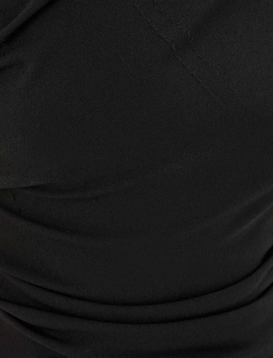   Slim Fit Krep Scuba Kumaş Kolsuz Yuvarlak Yaka Drapeli Mini Elbise