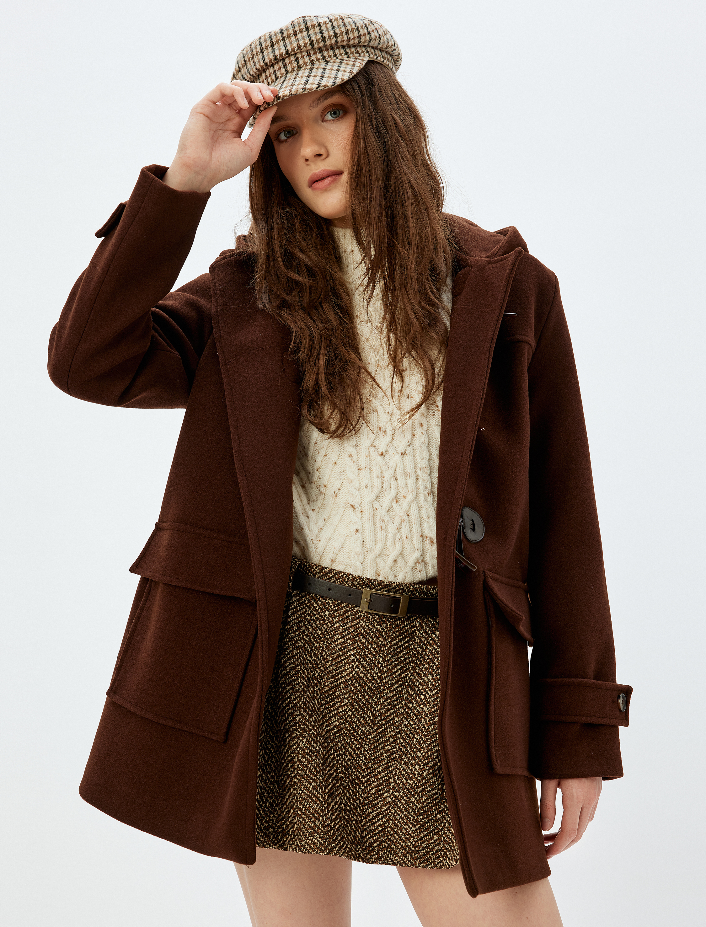   Koton X Sima Tarkan - Toka Kapamalı Cepli Kapüşonlu Kaşe Kaban