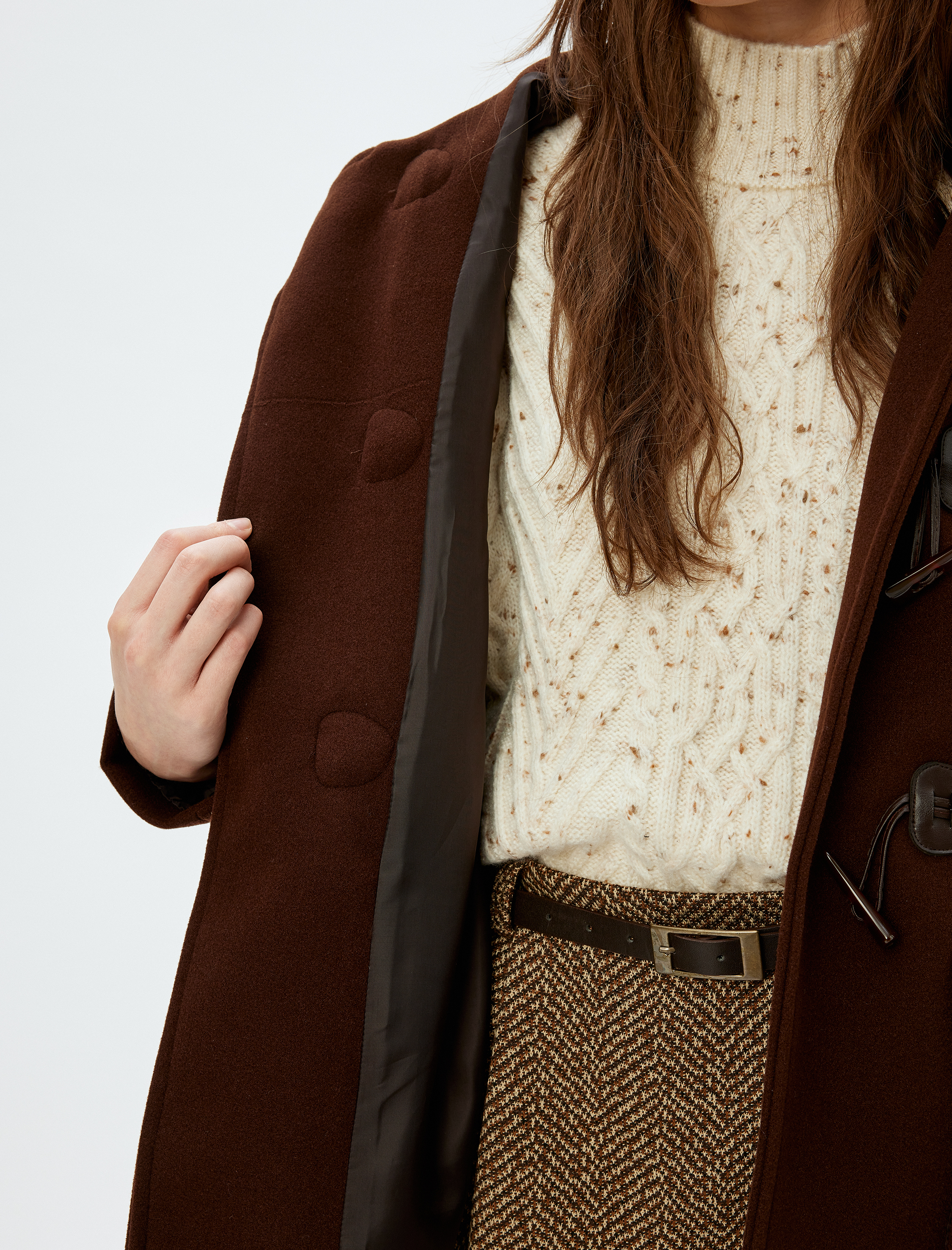   Koton X Sima Tarkan - Toka Kapamalı Cepli Kapüşonlu Kaşe Kaban