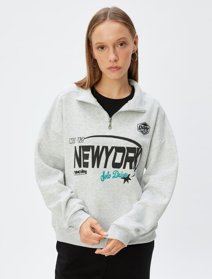  Yarım Fermuarlı Sweatshirt Baskılı Dik Yaka Cep Detaylı Şardonlu