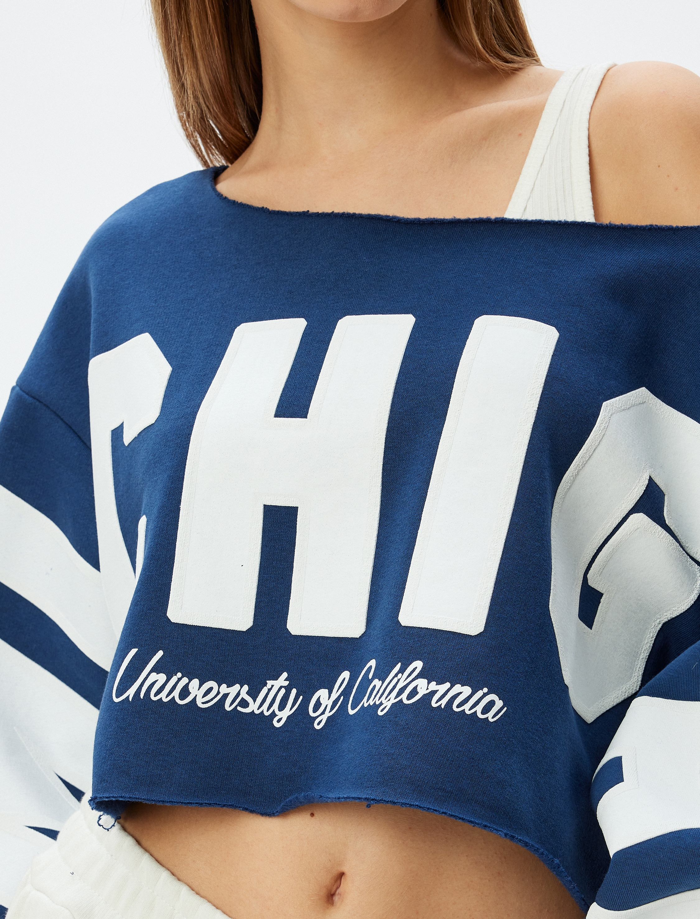   Crop Oversize Sweatshirt Kolej Baskılı Kayık Yaka Şardonlu