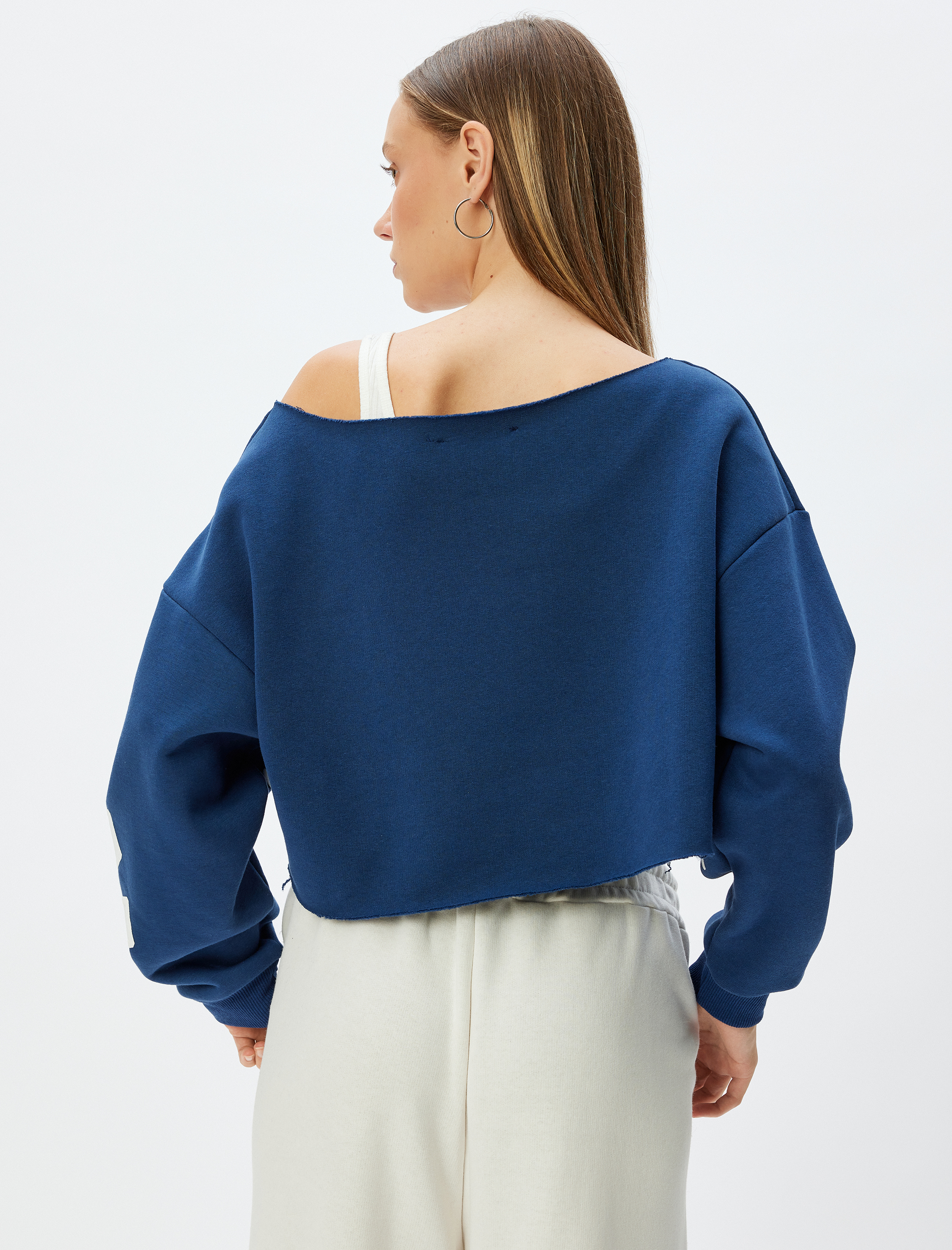   Crop Oversize Sweatshirt Kolej Baskılı Kayık Yaka Şardonlu
