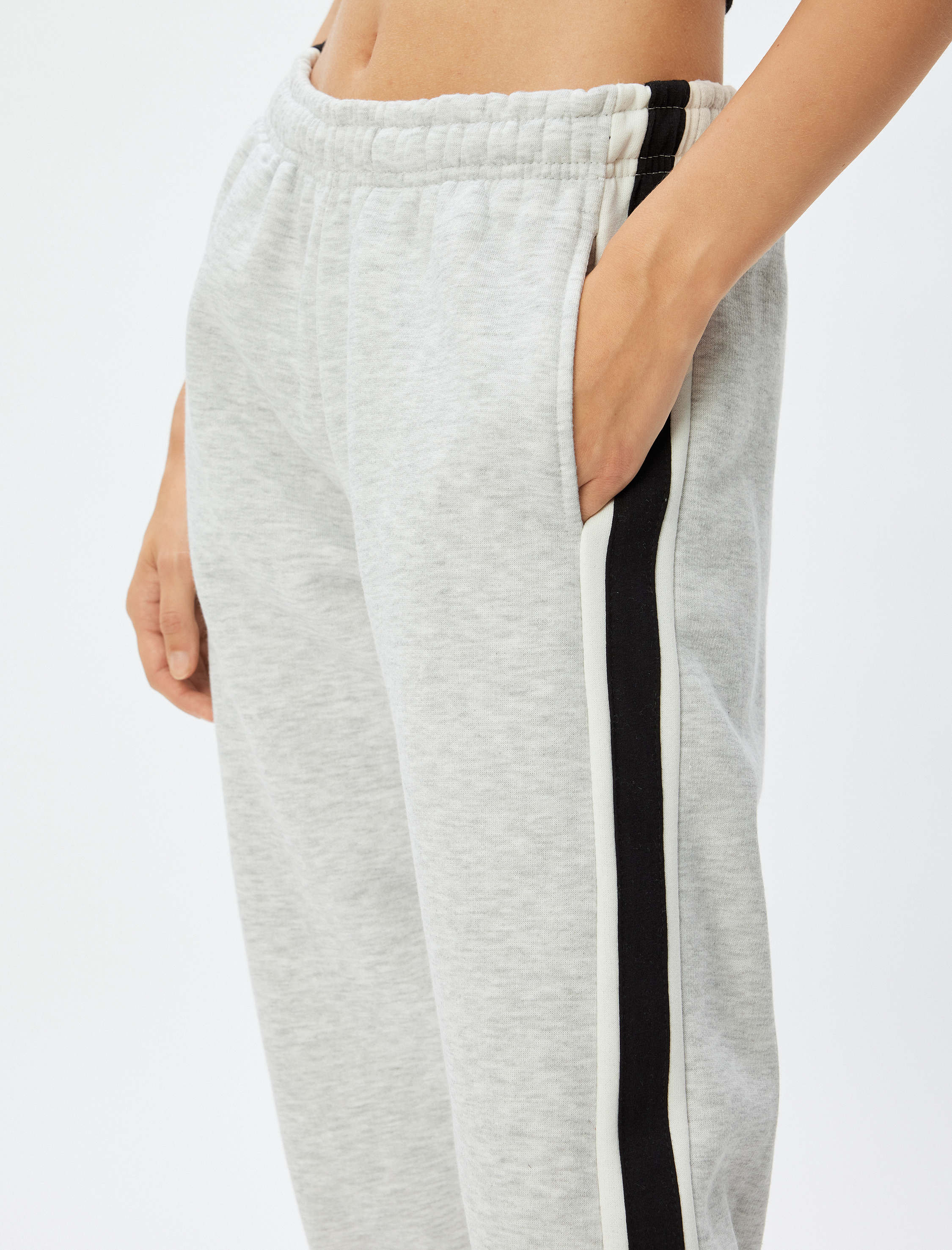   Oversize Jogger Eşofman Altı Beli Bağcıklı Şerit Detaylı Cepli Şardonlu