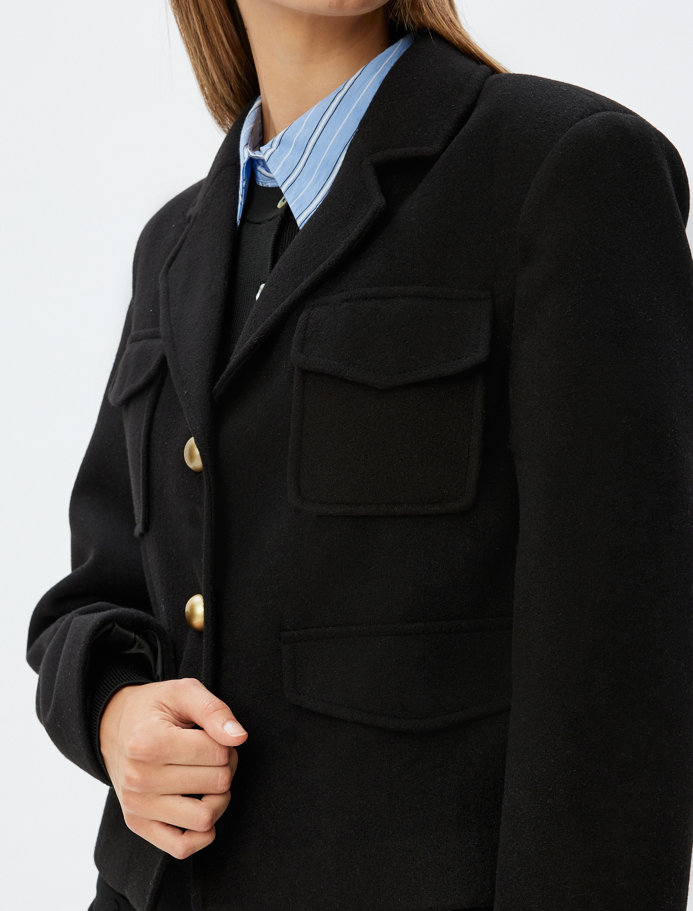   Mevsimlik Ceket Klasik Yaka Cep Detaylı Düğmeli