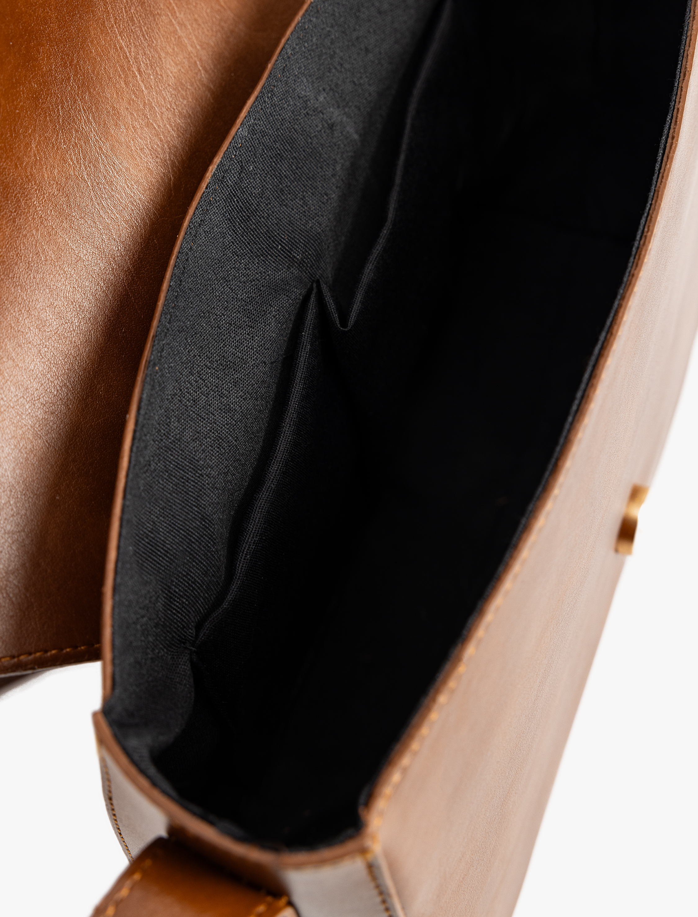  Kadın Çapraz Çanta Suni Deri Askılı Metal Aksesuarlı Kapaklı