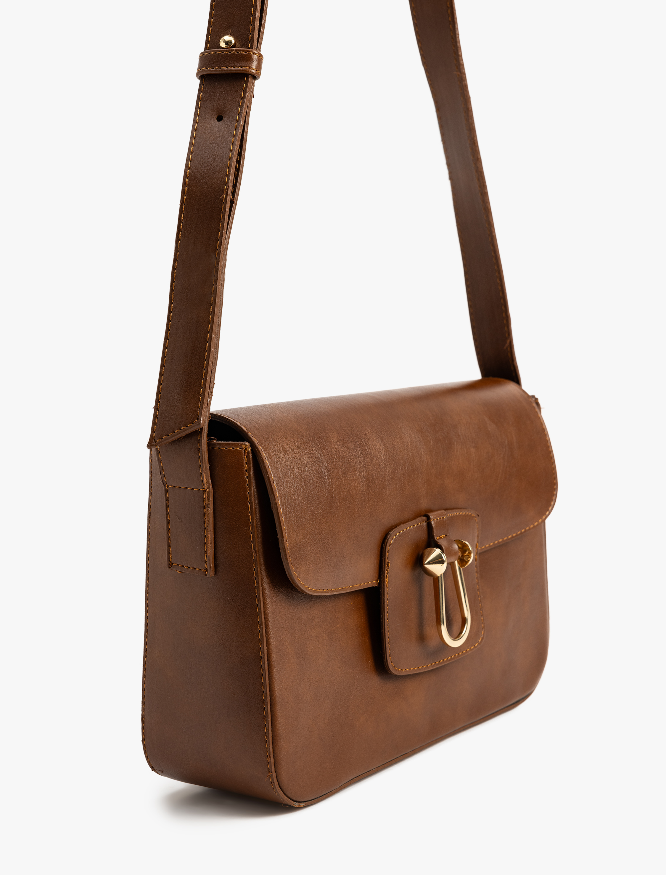  Kadın Çapraz Çanta Suni Deri Askılı Metal Aksesuarlı Kapaklı