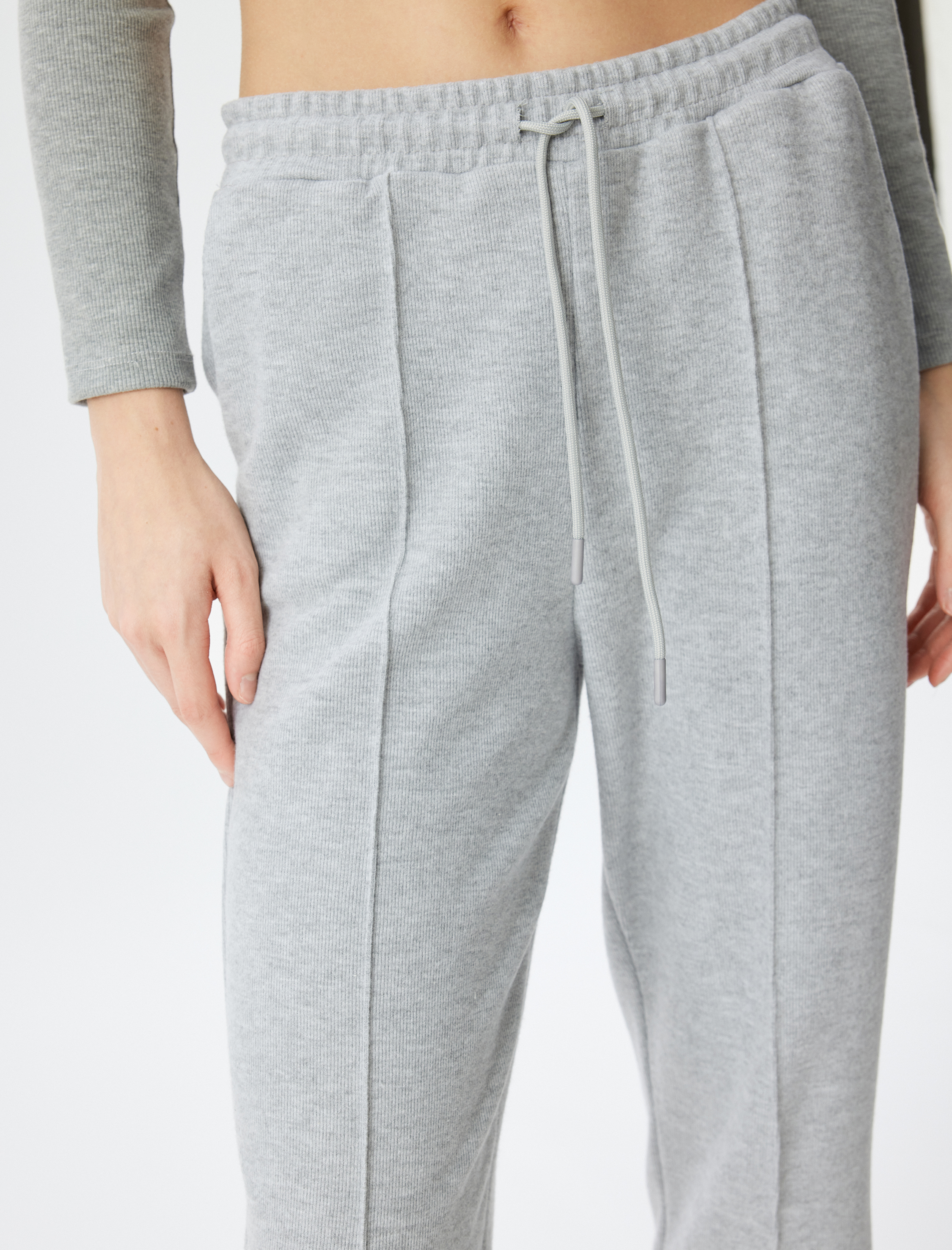   Beli Bağlamalı Cep Detaylı Nervürlü Jogger Pantolon