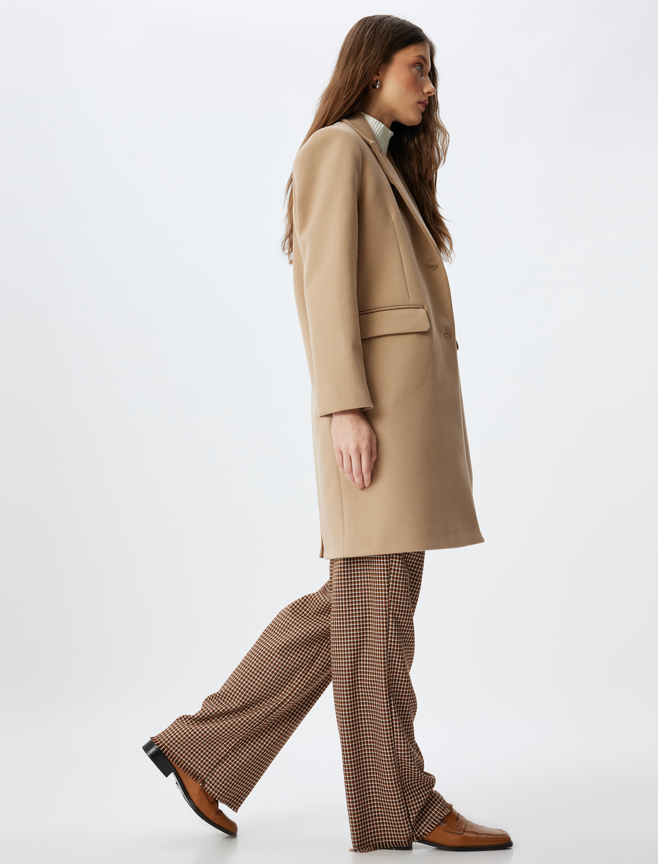   Uzun Kruvaze Kaşe Kaban Düğmeli Cepli