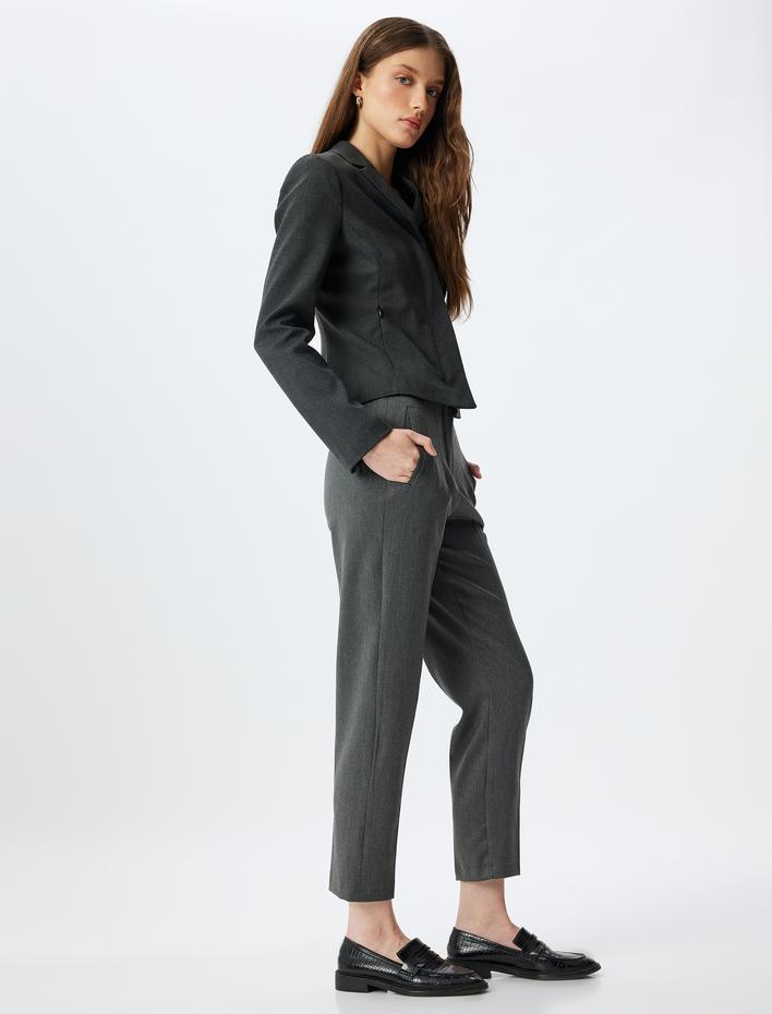  Yüksek Bel Pantolon Pens Detaylı Cepli Kısa Paça Havuç Kesim Slim Fit